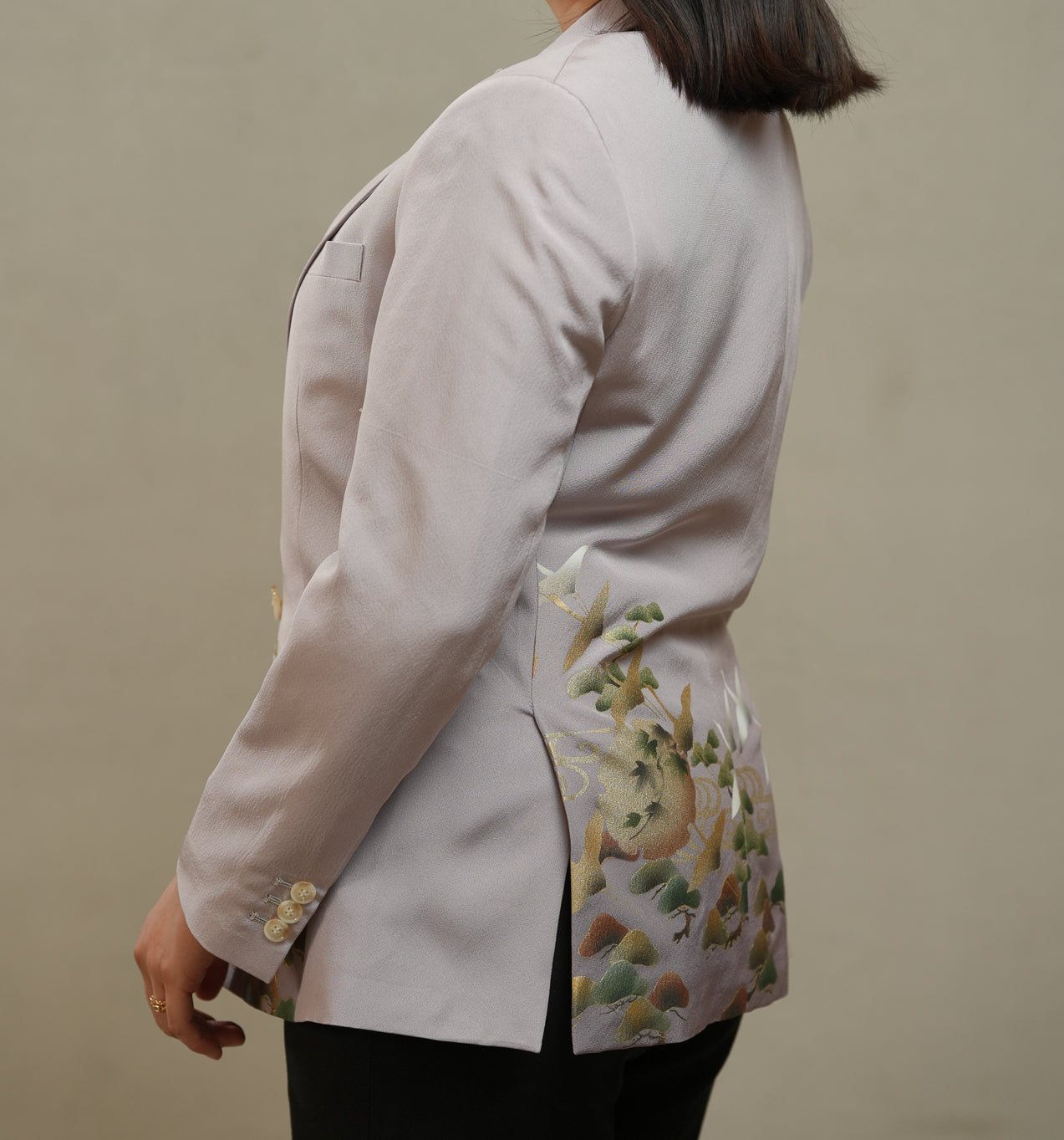 On-hand: Loose Fit Men's Suit Lavender with Cranes | MOS7689