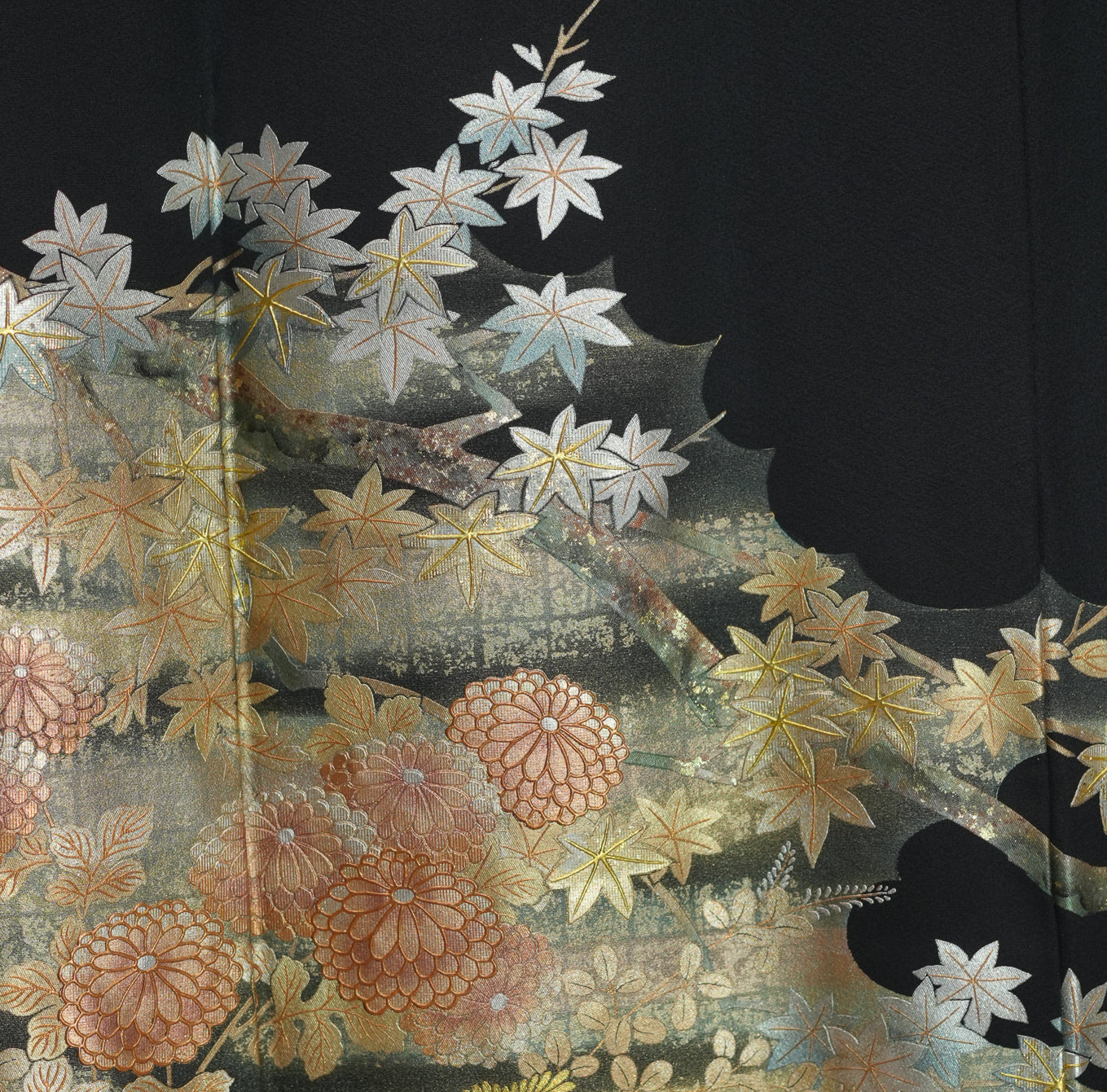 Premium Fabric: VIP sho 0508_30 | Black gold leaves