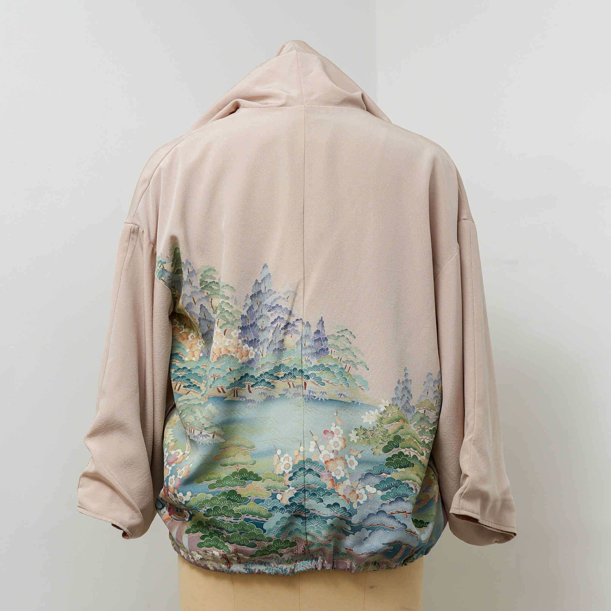 On-hand item: Hoodie | H3323 (yuzen painting, rare!)