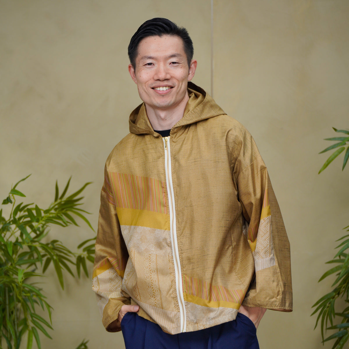 Premium On-hand: Beige Oshima Hoodie with Zipper (One Size) | OHWZ8808Y -O