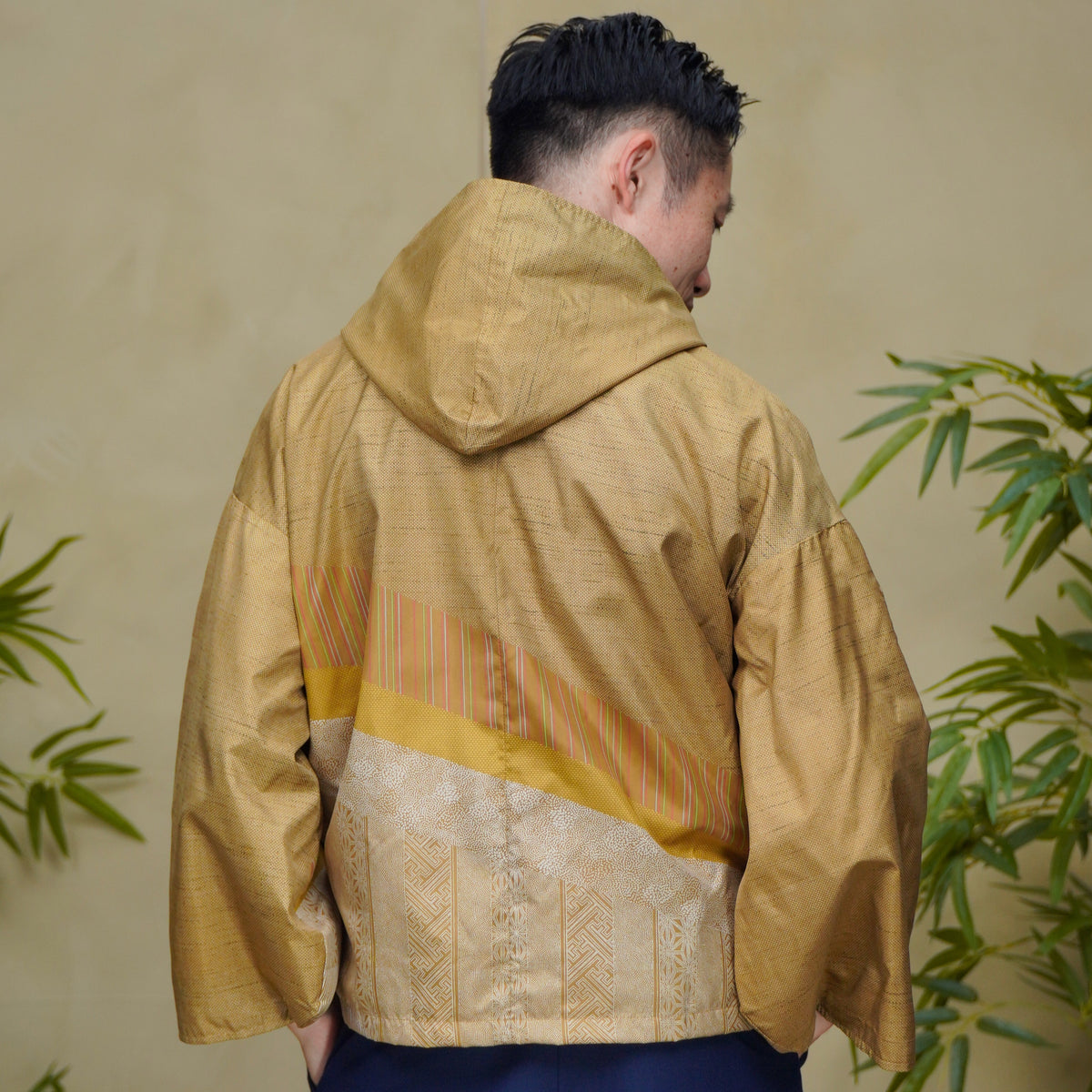 Premium On-hand: Beige Oshima Hoodie with Zipper (One Size) | OHWZ8808Y -O