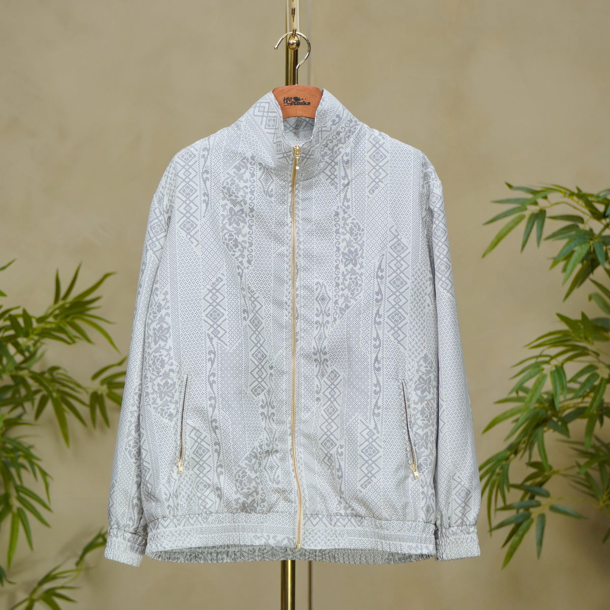 Premium On-hand item: White Oshima Golfer Jacket | Large | OGJ8813M -O