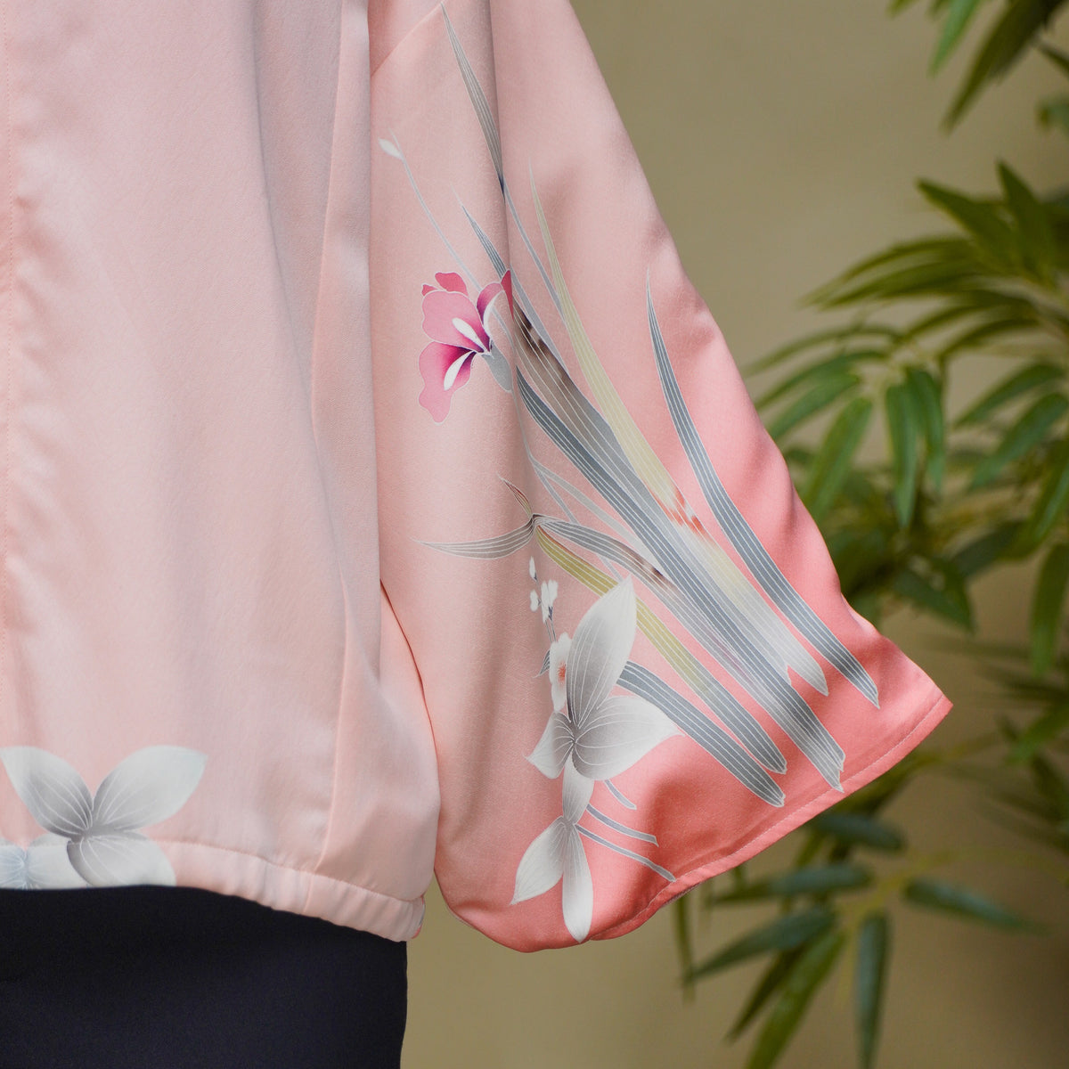 Premium On-hand: Pink Hoodie with Zipper (One Size) | HWZ8681Y -O