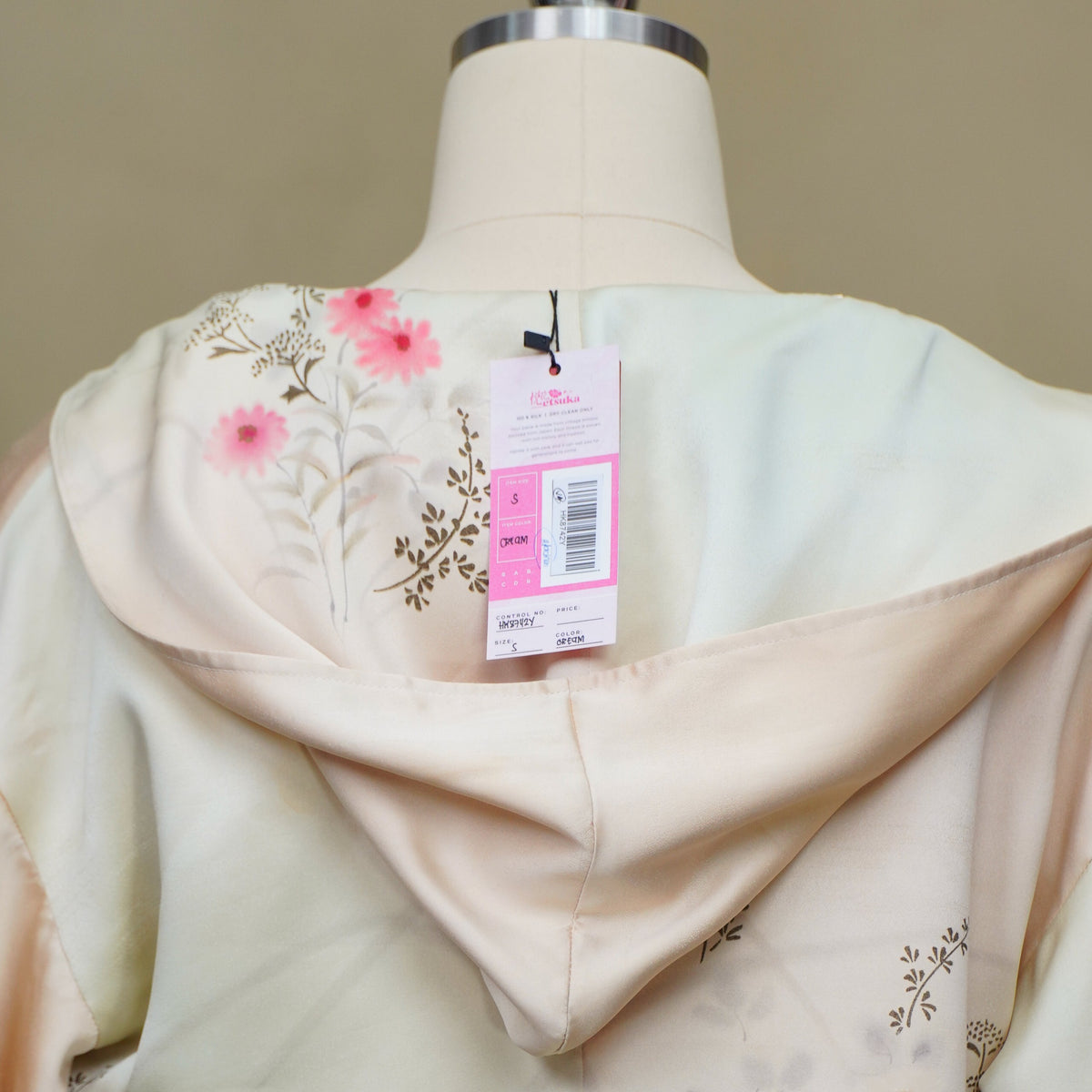 Premium On-hand item: Cream Kodomo Hoodie (Small Size) | HK8742Y -O