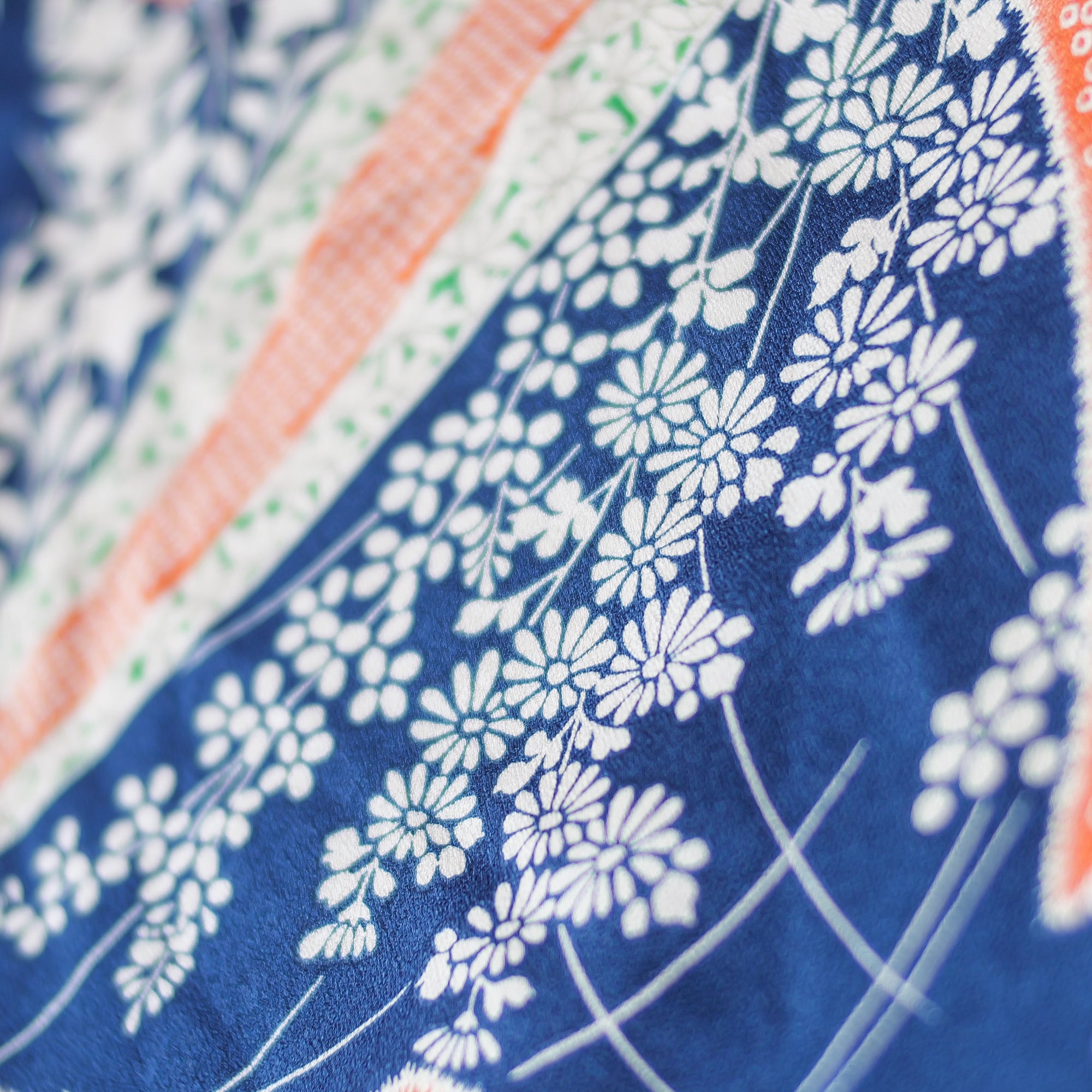 J21-10 Premium Fabric: Blue and orange combination (Rare furisode)