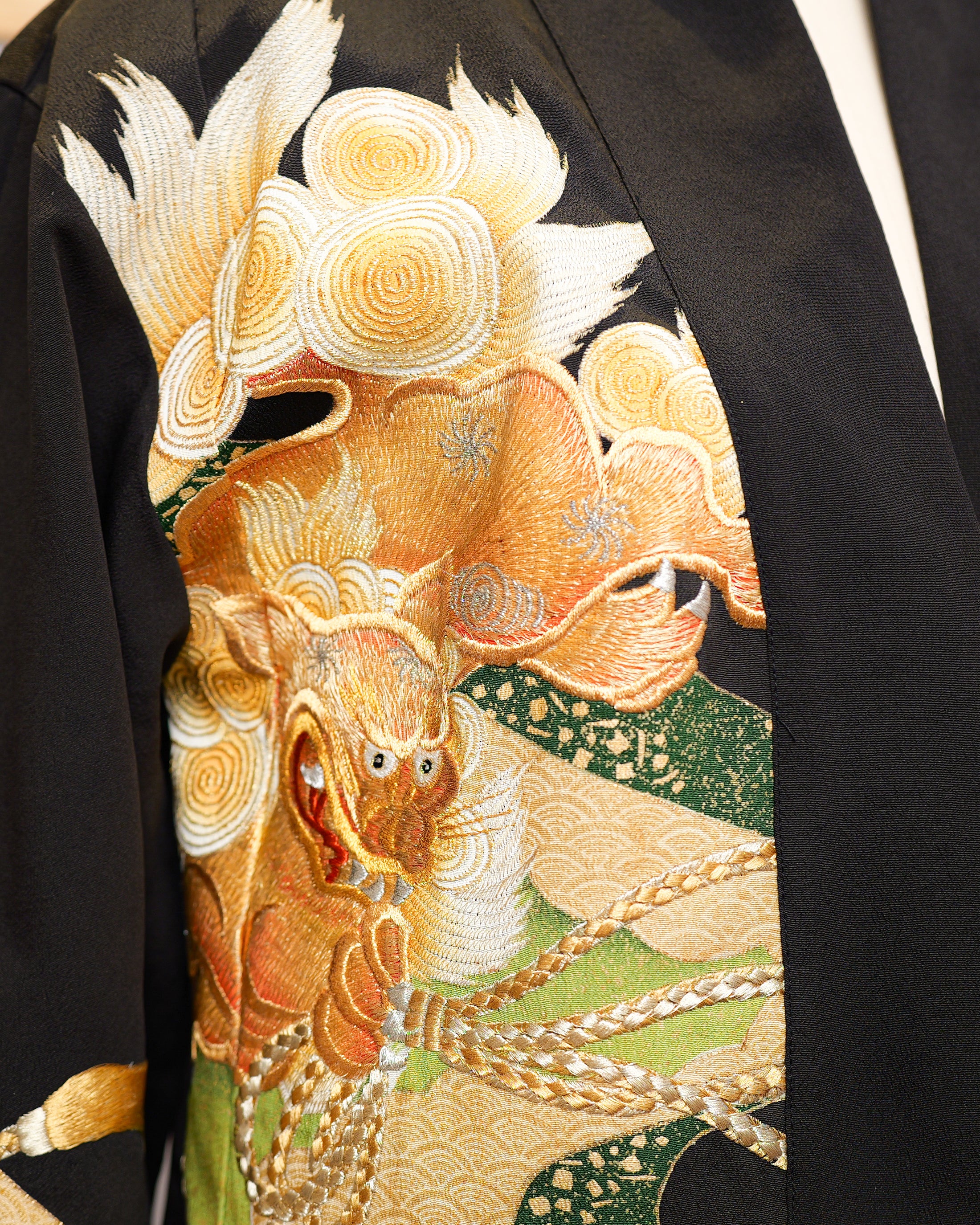 On-hand Premium: Kimono Blazer | Embroidered Lion Dog (Reserved/Required Password)