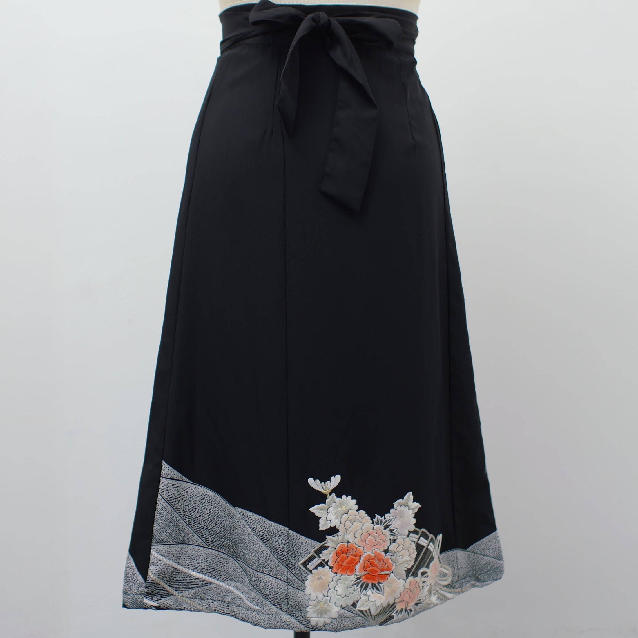 On-hand: Wrap Skirt  | WS5376 embroidery!!