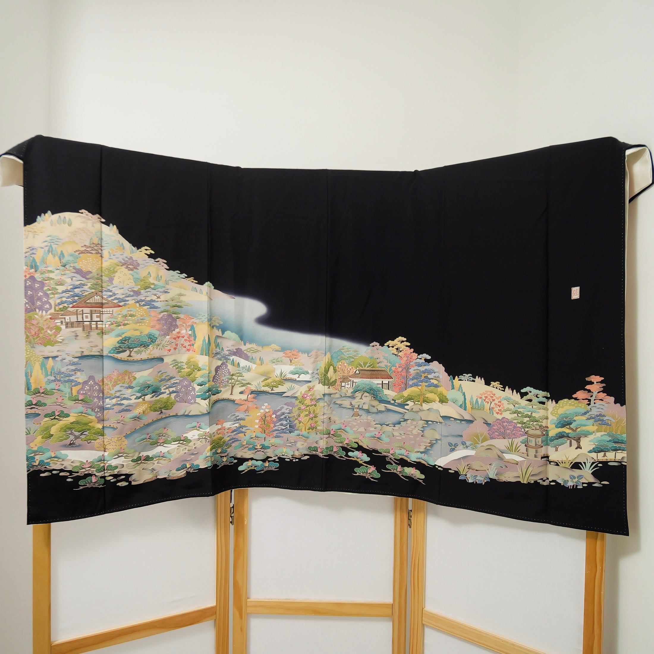 Premium Fabric: Sept21-06 Yuzen colorful mountain