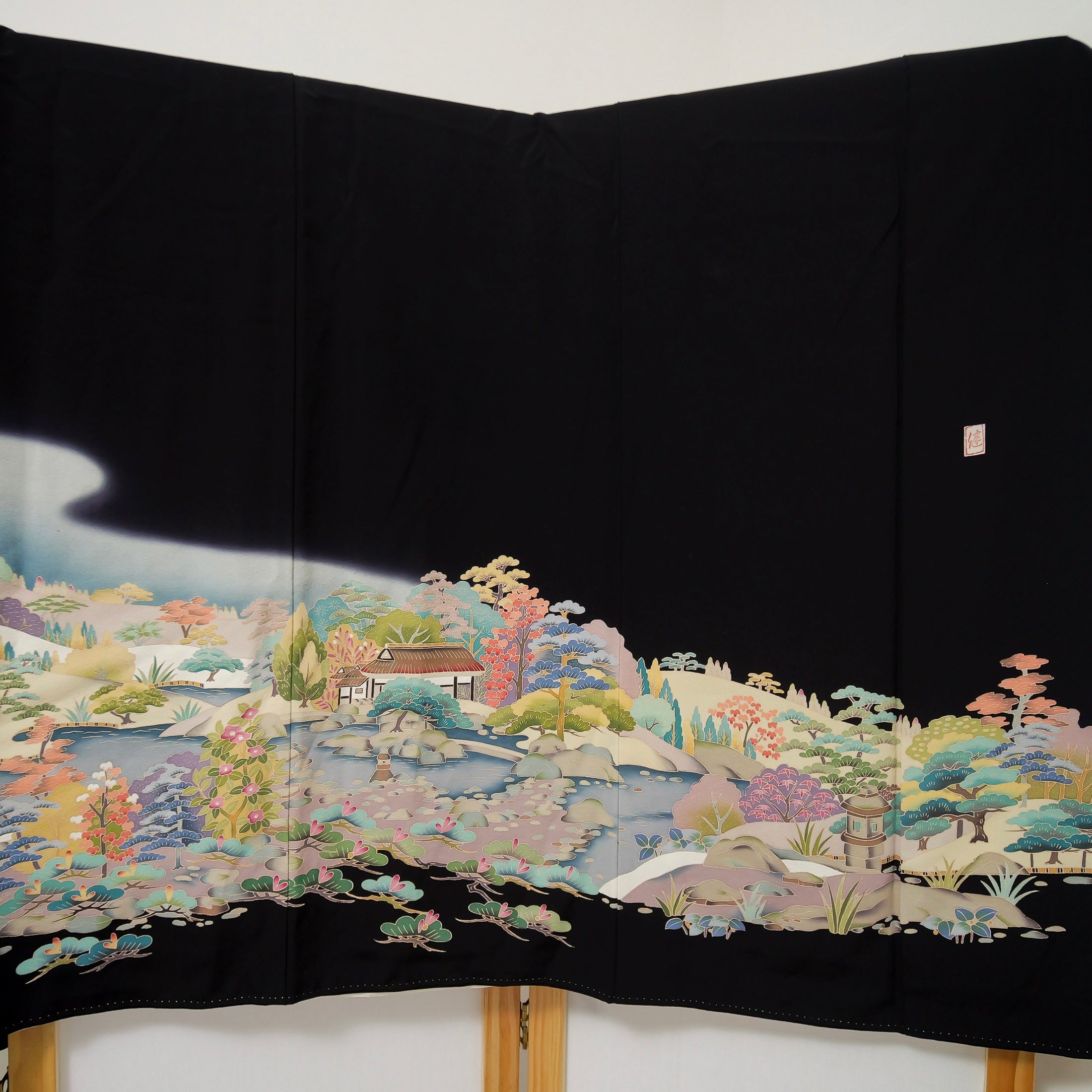 Premium Fabric: Sept21-06 Yuzen colorful mountain