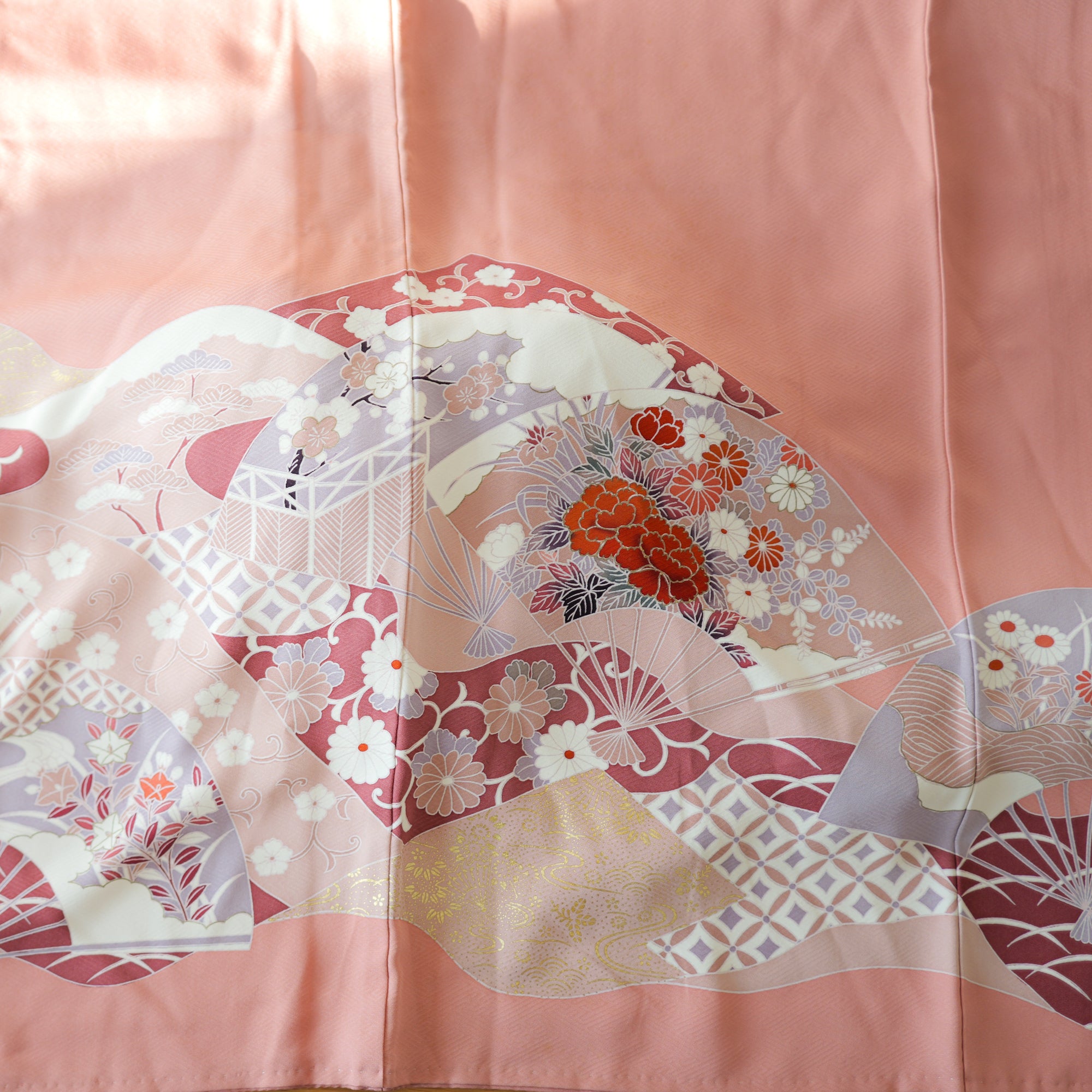 Dec 29 Live: The Dancing Rose; super flowy fabric (D29-26)