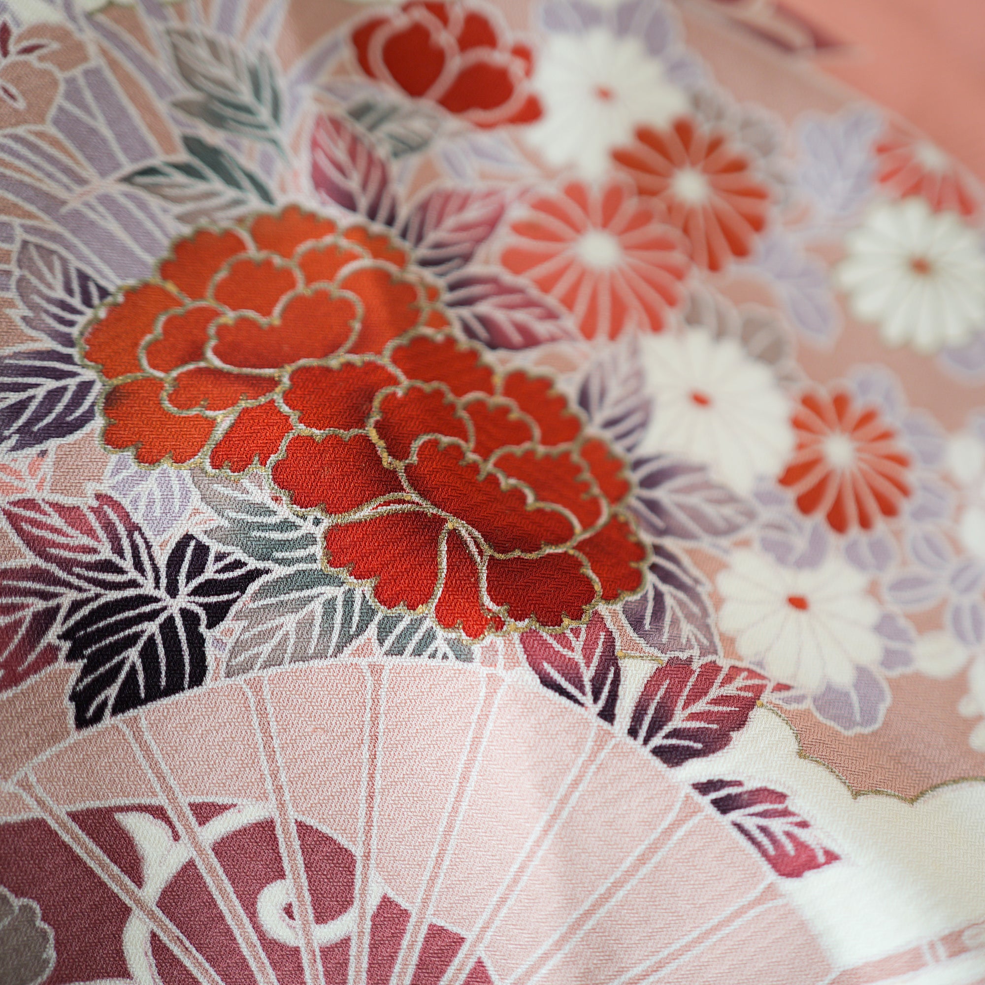 Dec 29 Live: The Dancing Rose; super flowy fabric (D29-26)