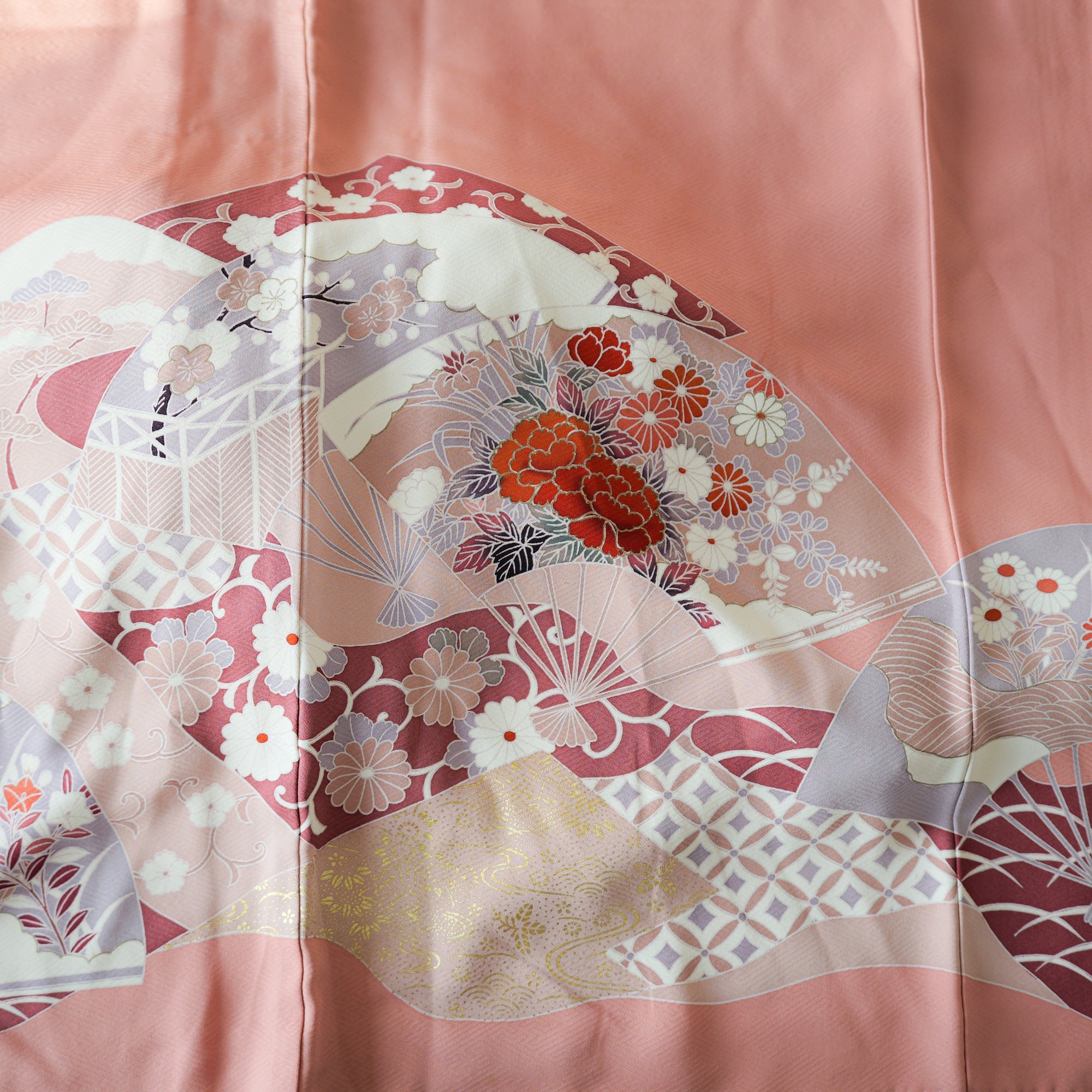 Dec 29 Live: The Dancing Rose; super flowy fabric (D29-26)