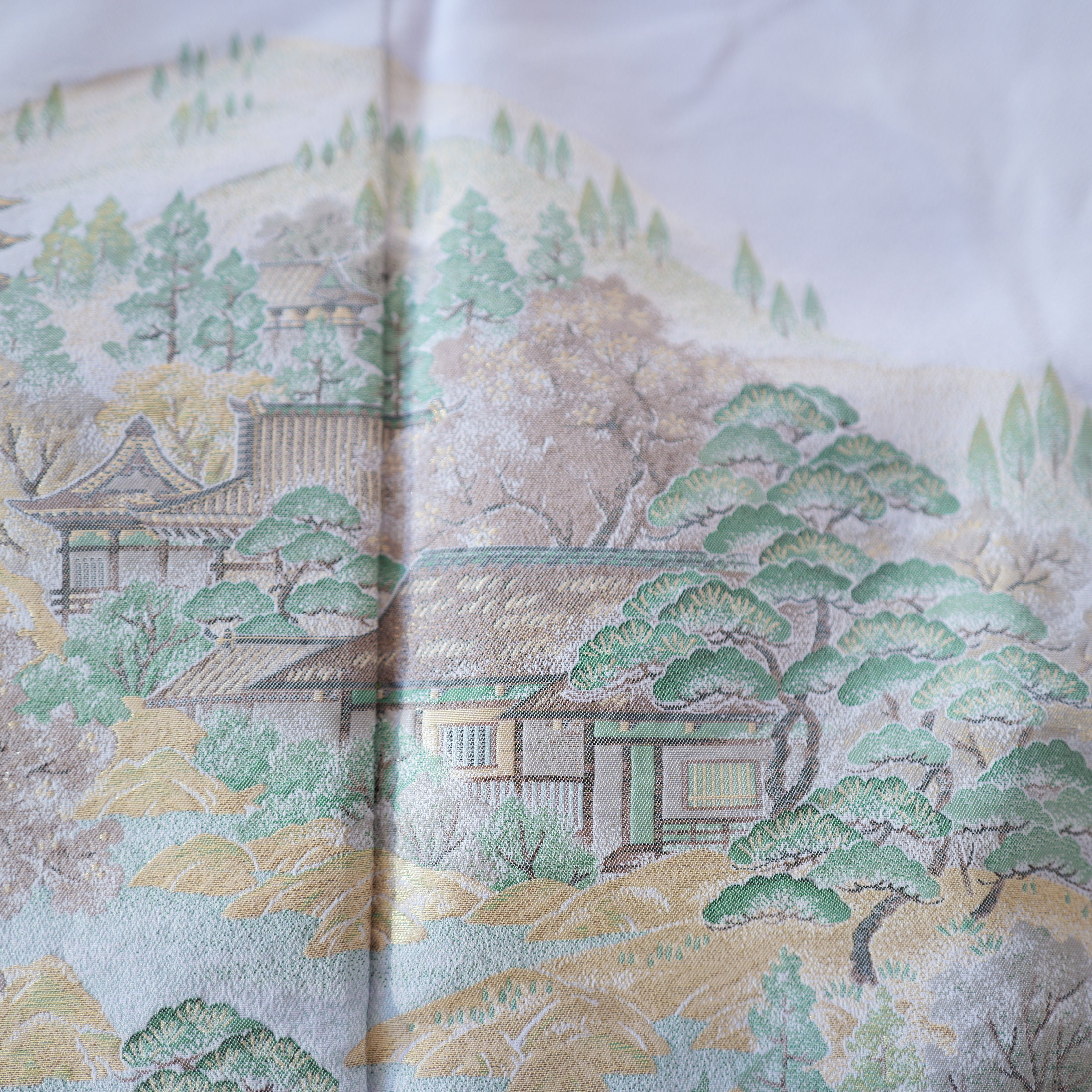 Dec 29 live: Resting House in the Forest; Fully embroidered. The color is stunningly relaxing