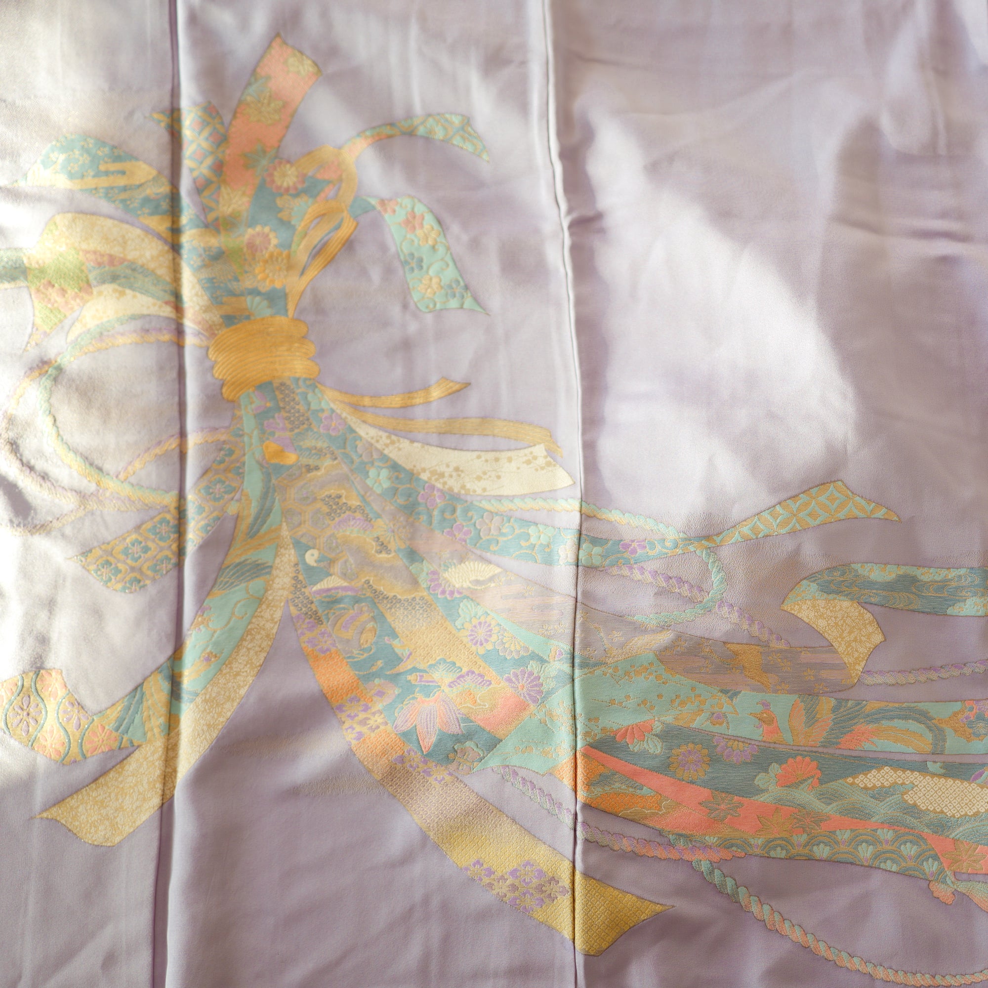 Dec 29 Live: Purple Embroidered Celebration (D29-9): the embroidery is so beautiful