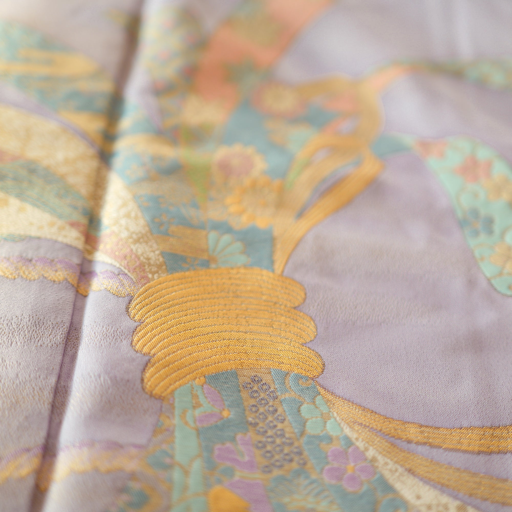 Dec 29 Live: Purple Embroidered Celebration (D29-9): the embroidery is so beautiful