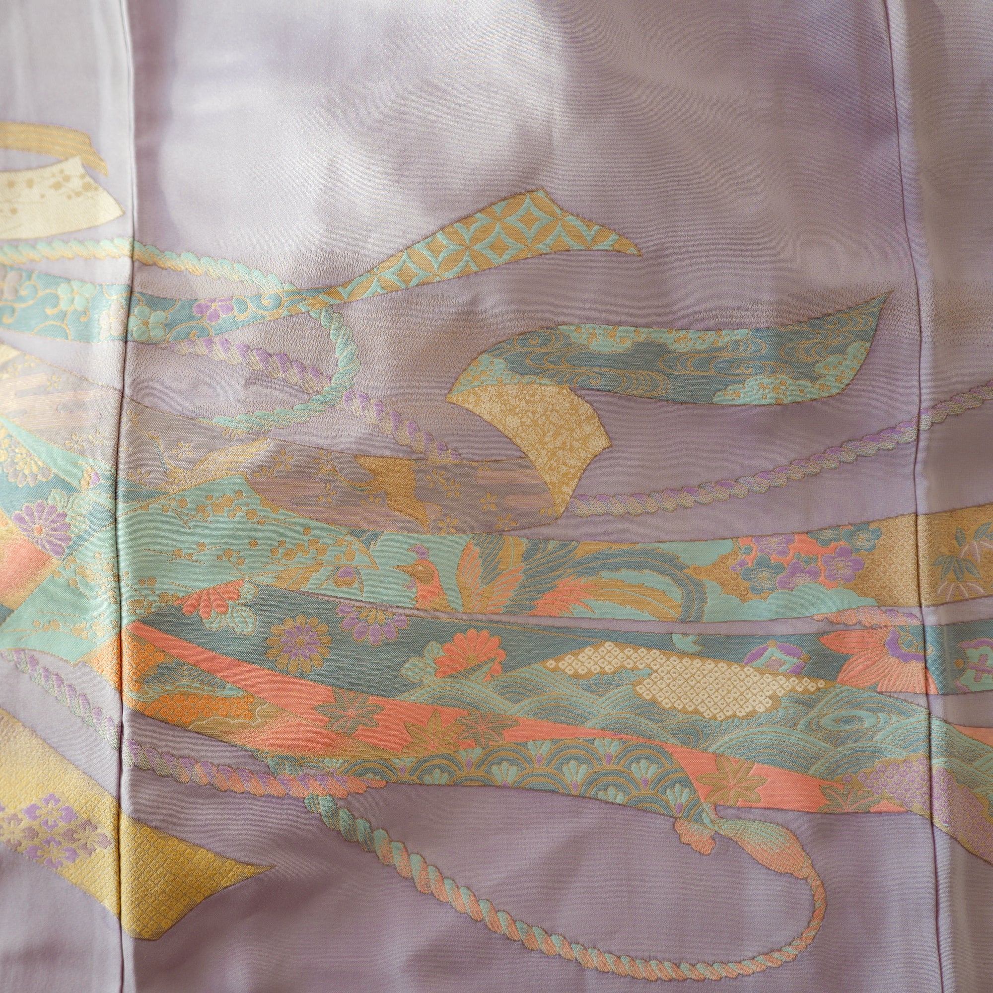 Dec 29 Live: Purple Embroidered Celebration (D29-9): the embroidery is so beautiful