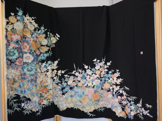 Sakura Collection Fabric: AP9-09 Colorful Chrysanthemums with Golden Outline