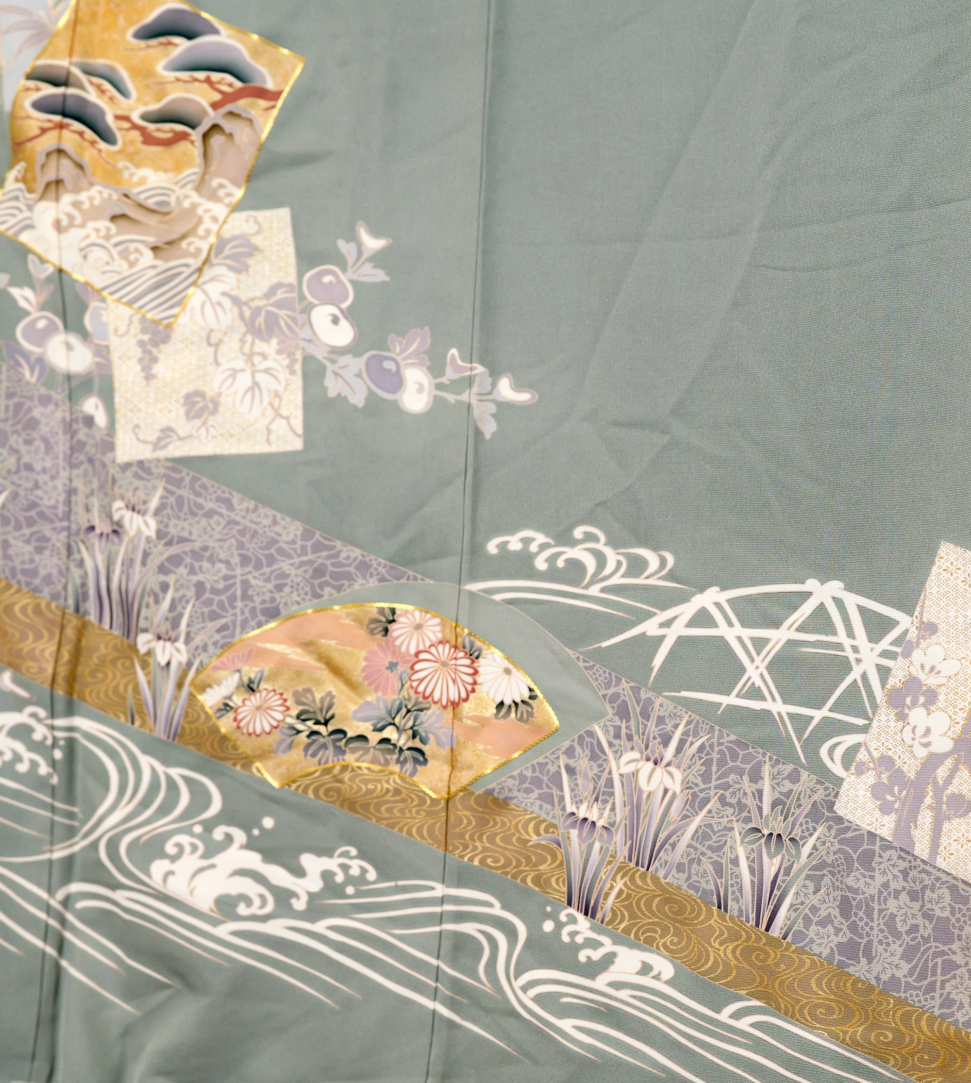 Premium Fabric: Aug12-04 | Light Green w/ Gold