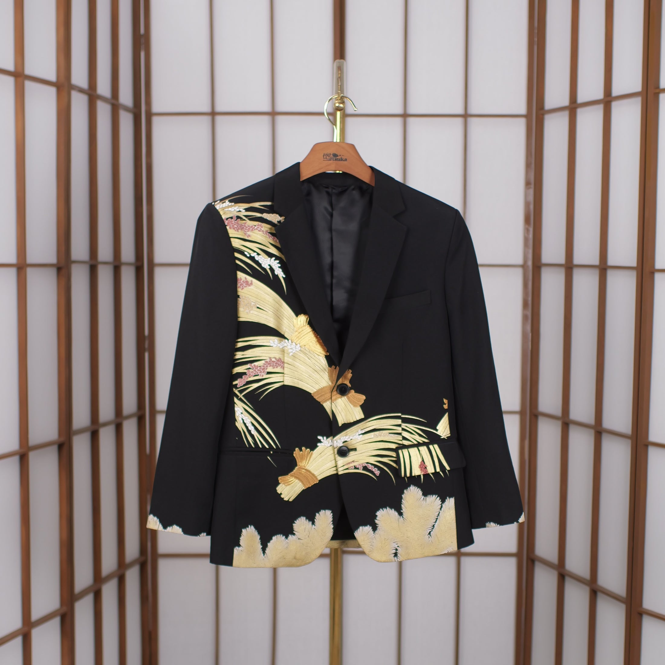 Premium On-hand item: Black Men's Suit | L (Harry size) - Korea 24 hours trip collections!