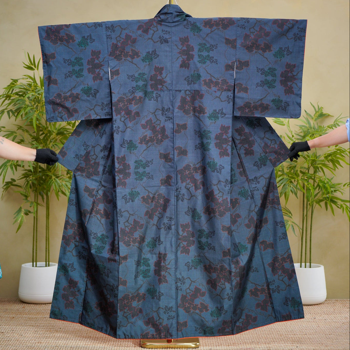 Premium Oshima Fabric: OSHIMA_0827_04 | Leaf &amp; Thread - Indigo