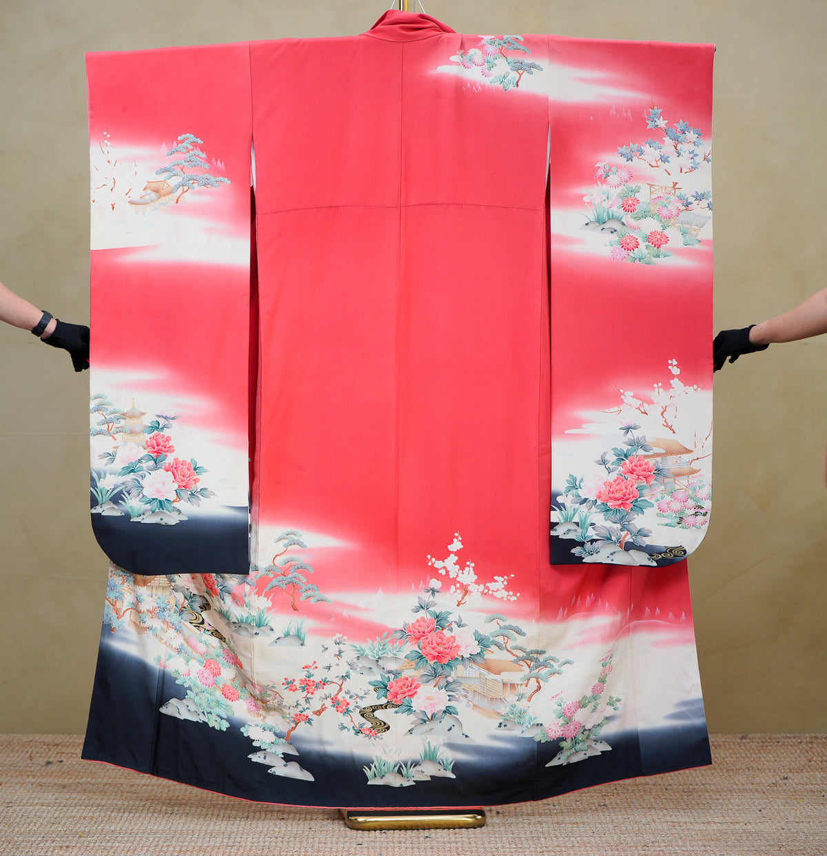 Premium Sho Fabric: 0908_03 | Ruby Forest