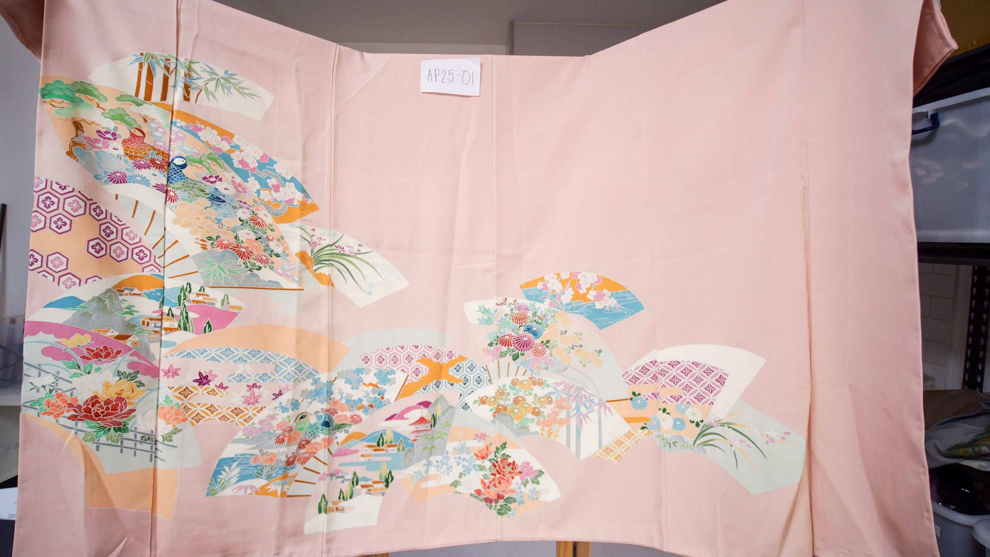 Premium Fabric: AP25-01 | Pink Fans with Oshidori