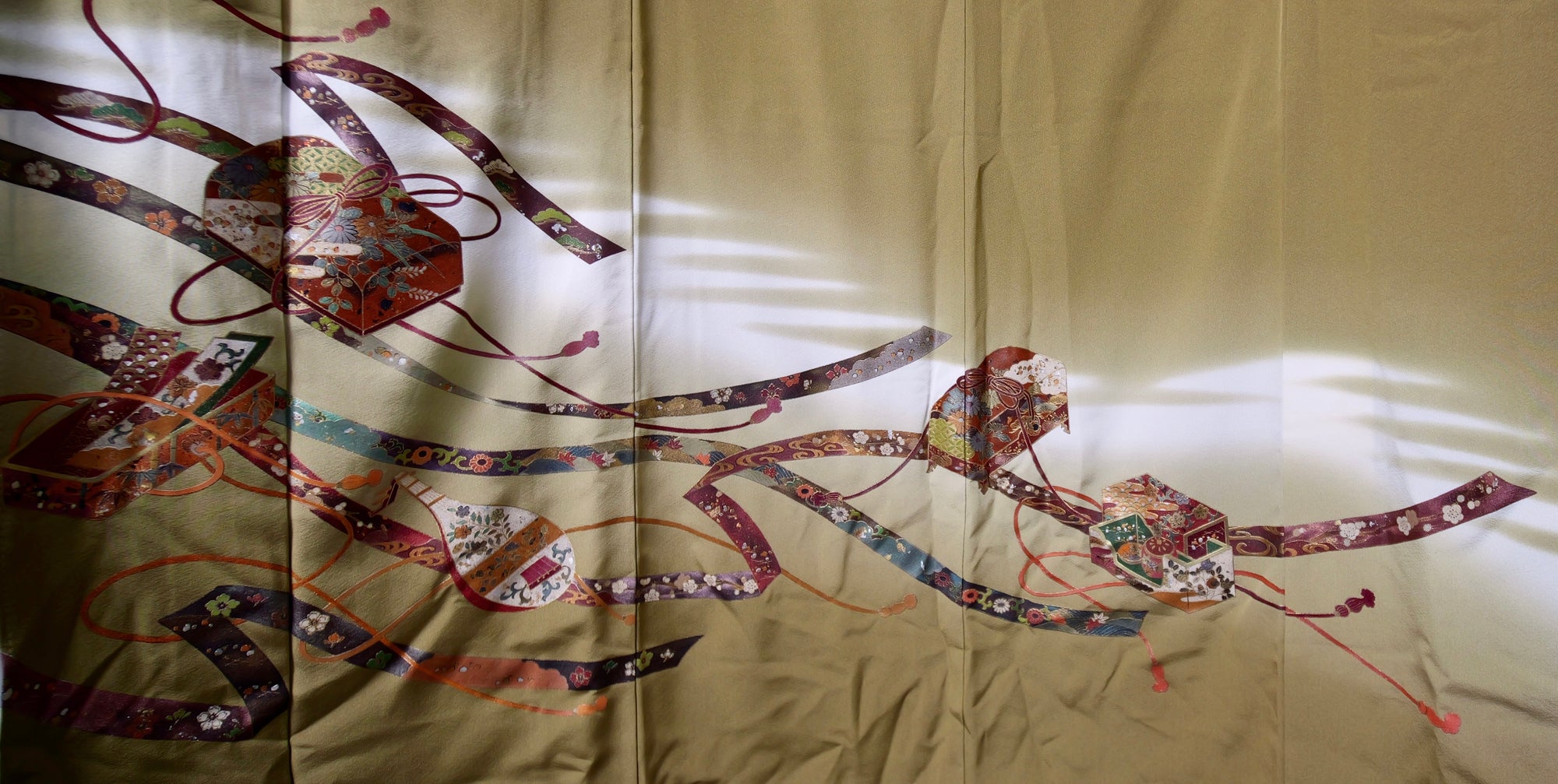 NALB (No Art Left Behind) Fabric: AP25-06 | Mossy Pattern