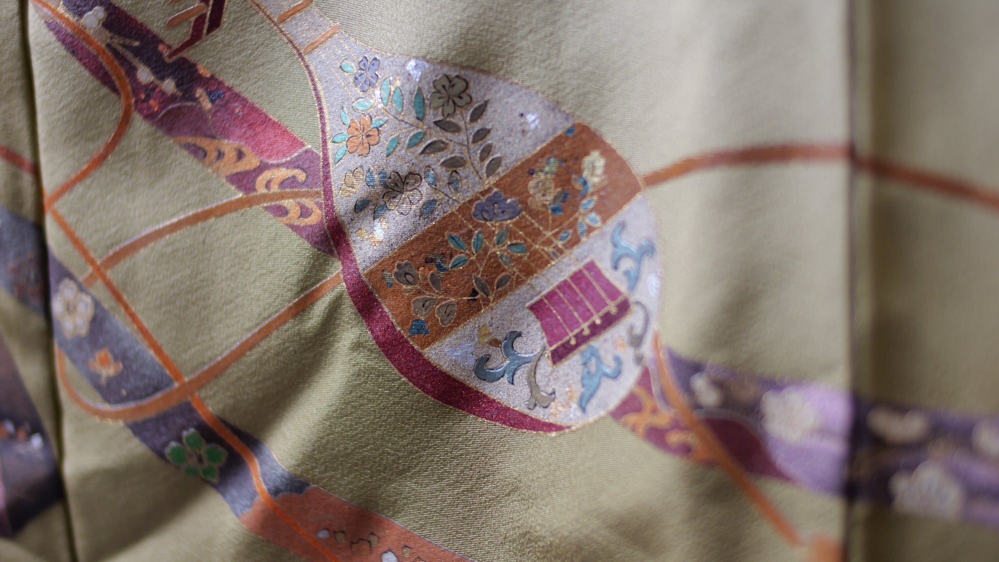 NALB (No Art Left Behind) Fabric: AP25-06 | Mossy Pattern