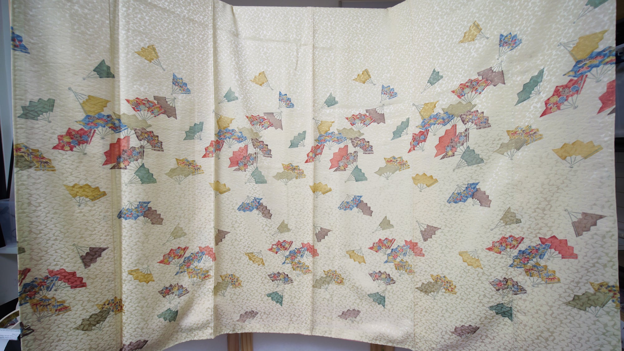 NALB (No Art Left Behind) Fabric: AP25-07 | Colorful Fans with cream fabric