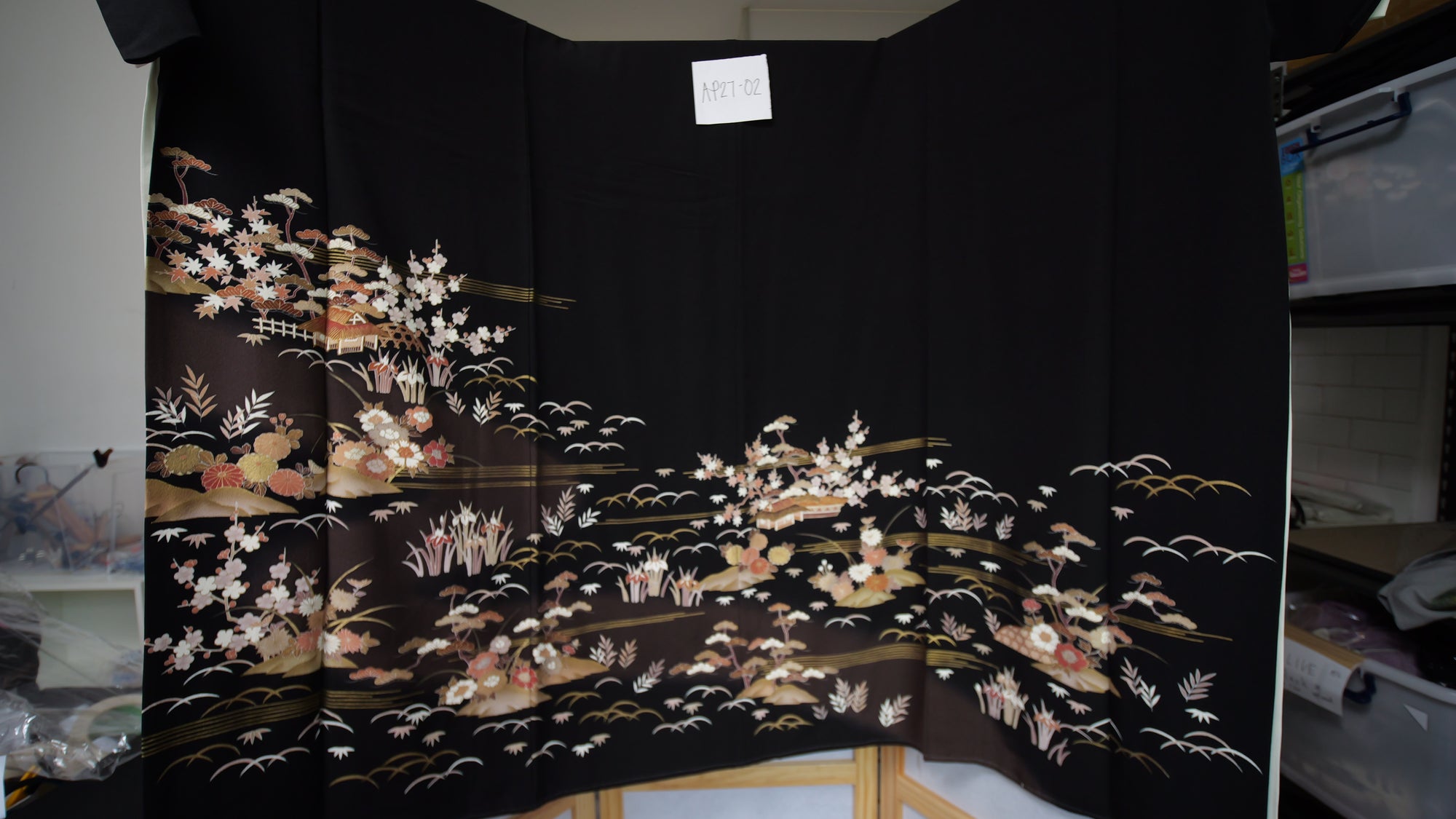 NALB (No Art Left Behind) Fabric: AP27-02 | Black Floral Garden