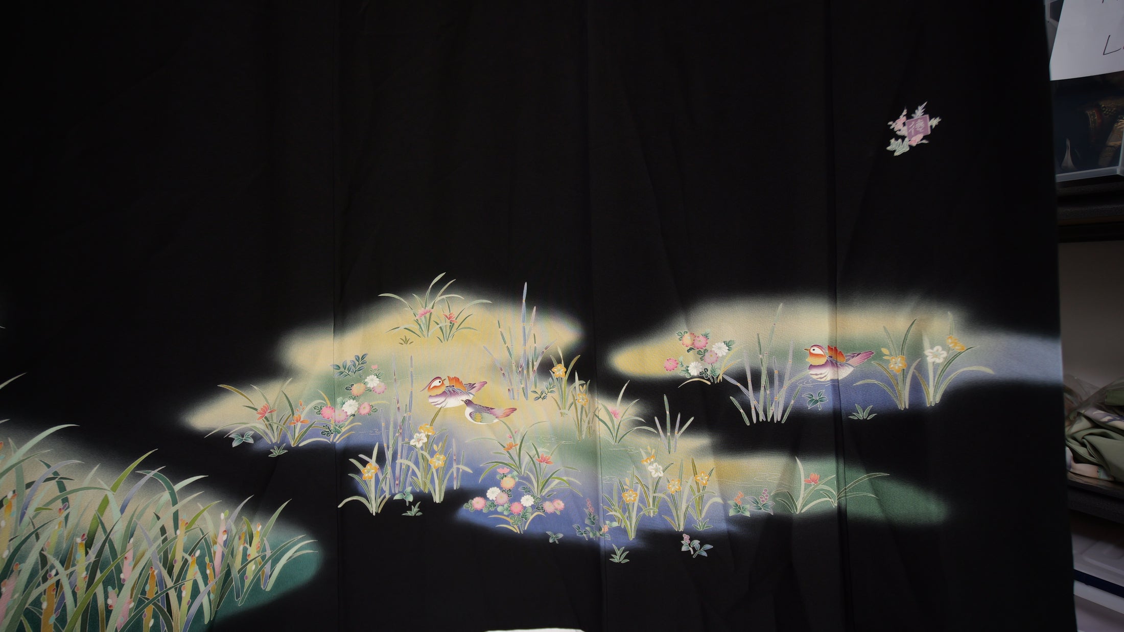 NALB (No Art Left Behind) Fabric: AP27-08 | Black Birds in the Grasslands