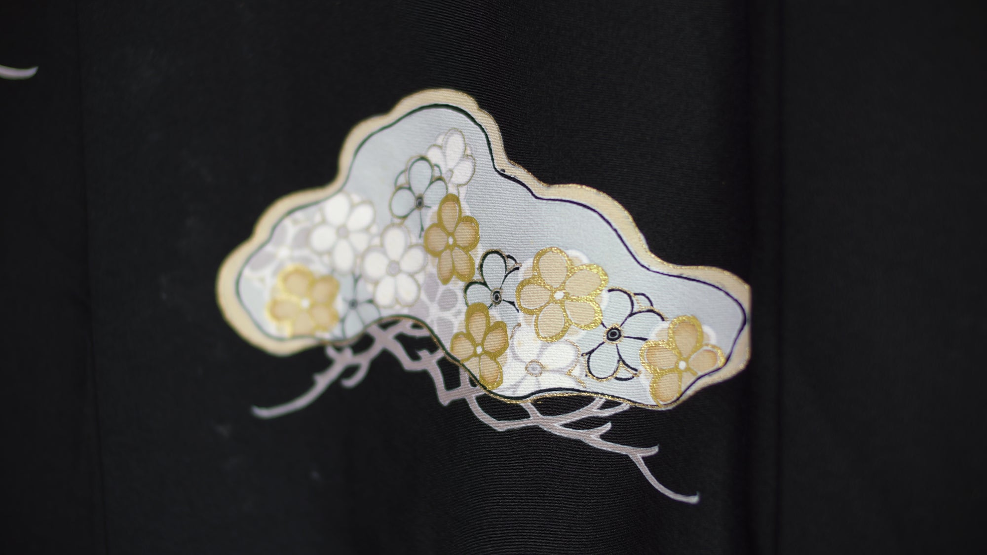 NALB (No Art Left Behind) Fabric: AP27-09 | Black beautiful cloud-shaped patterns