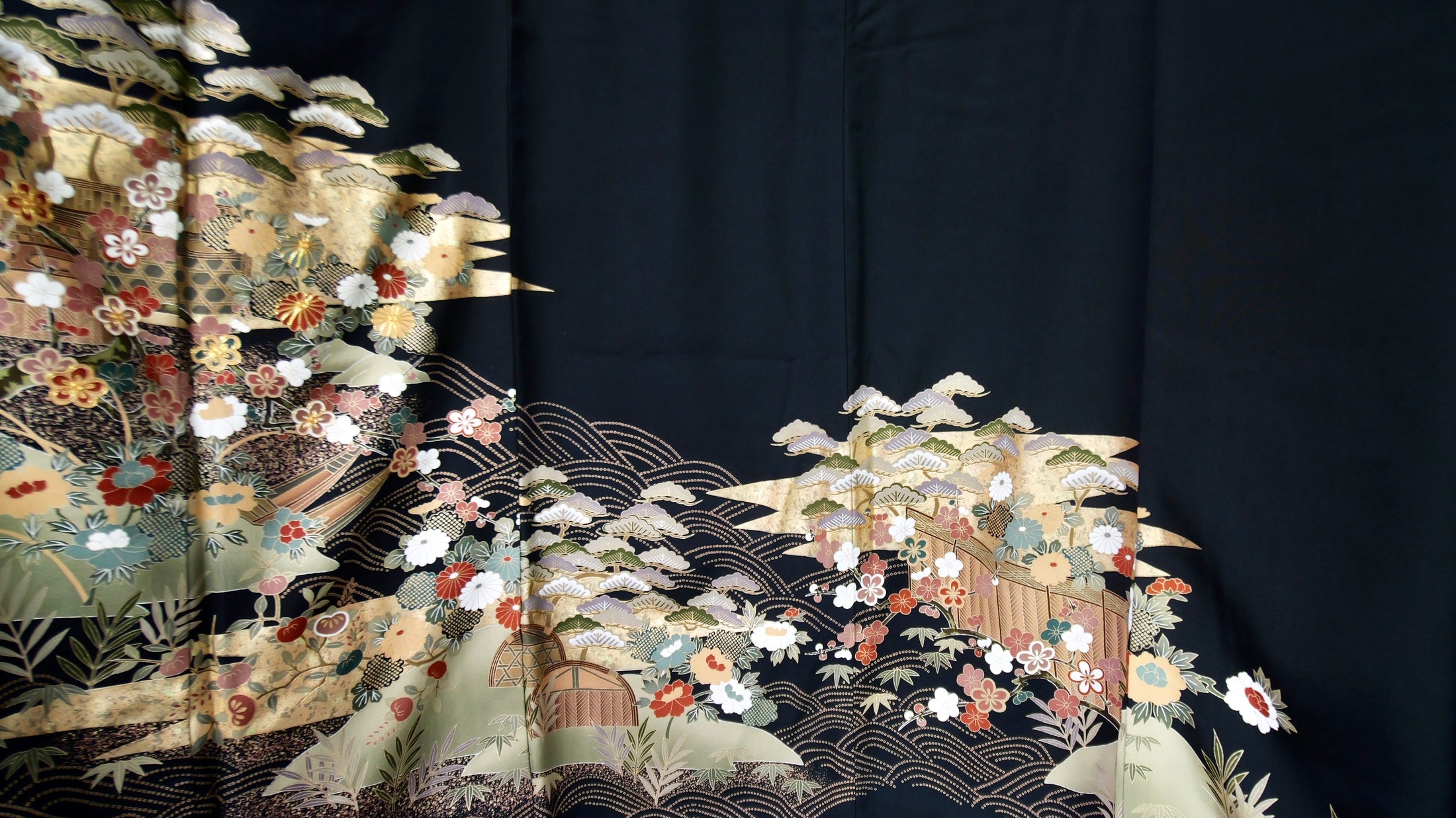 Sakura Collection: AP27-10 | Black Full of Florals