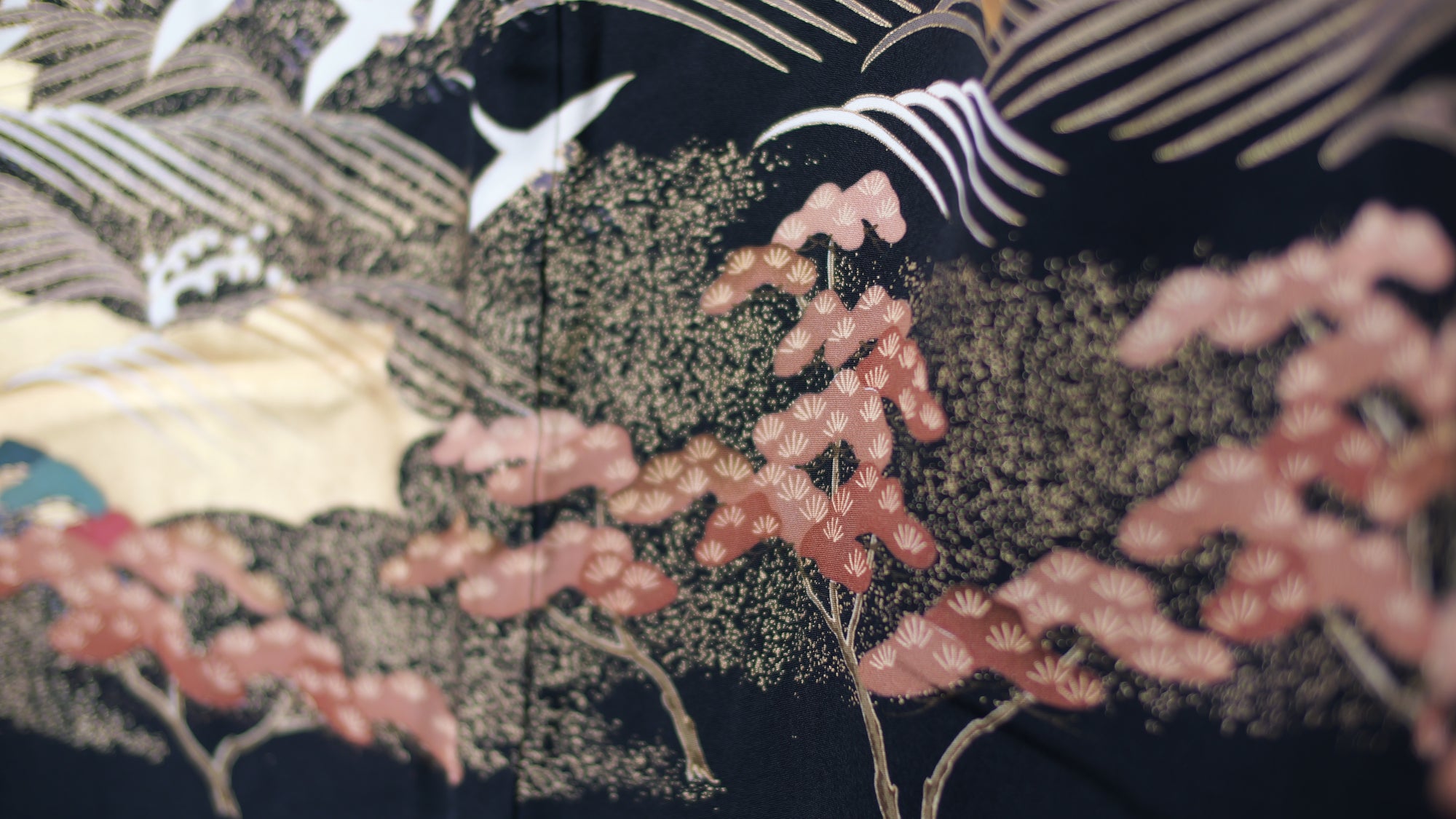 Sakura Collection: AP27-12 | Black Flying Cranes
