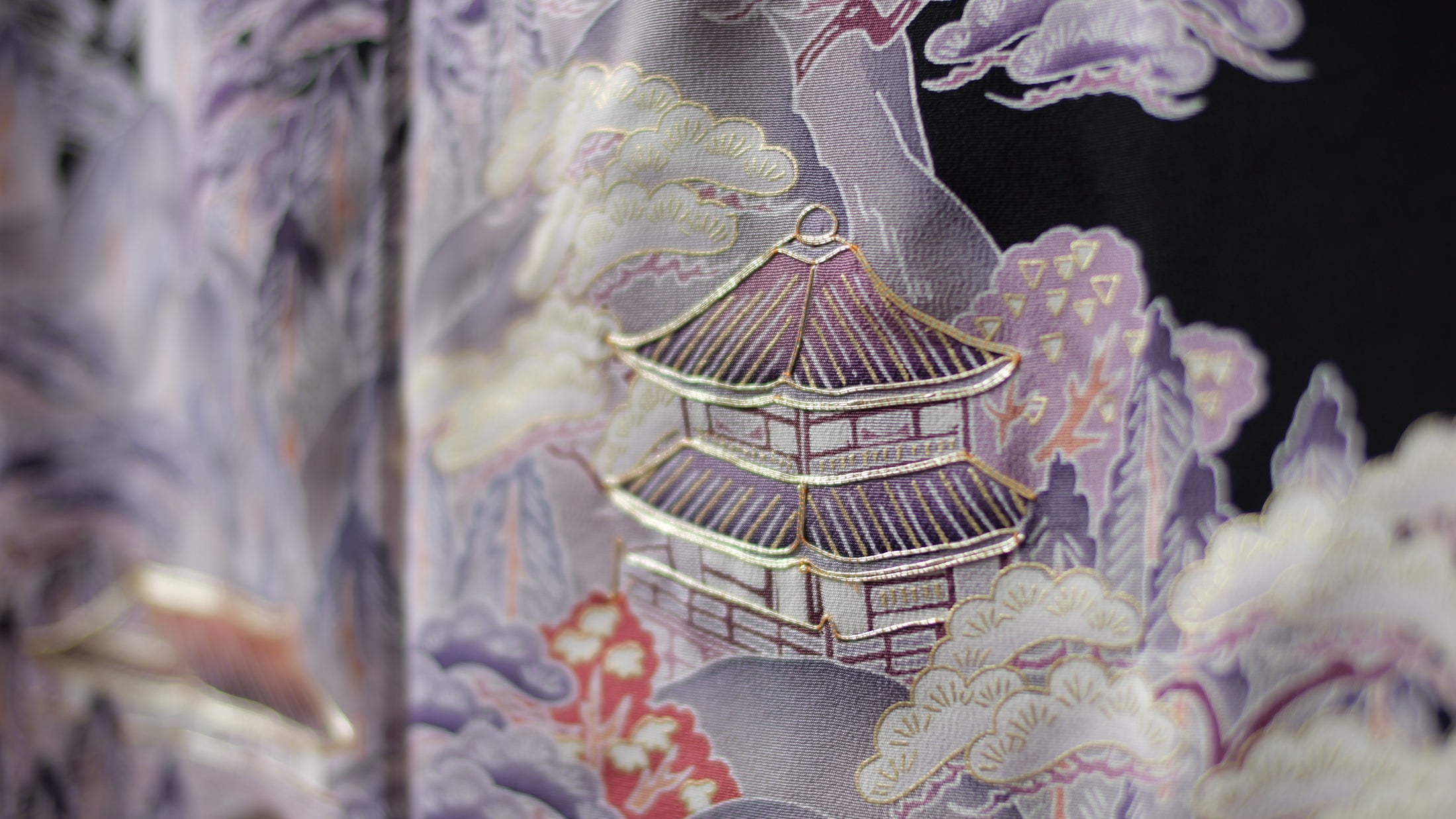 NALB (No Art Left Behind) Fabric: Black Purple MA01-02