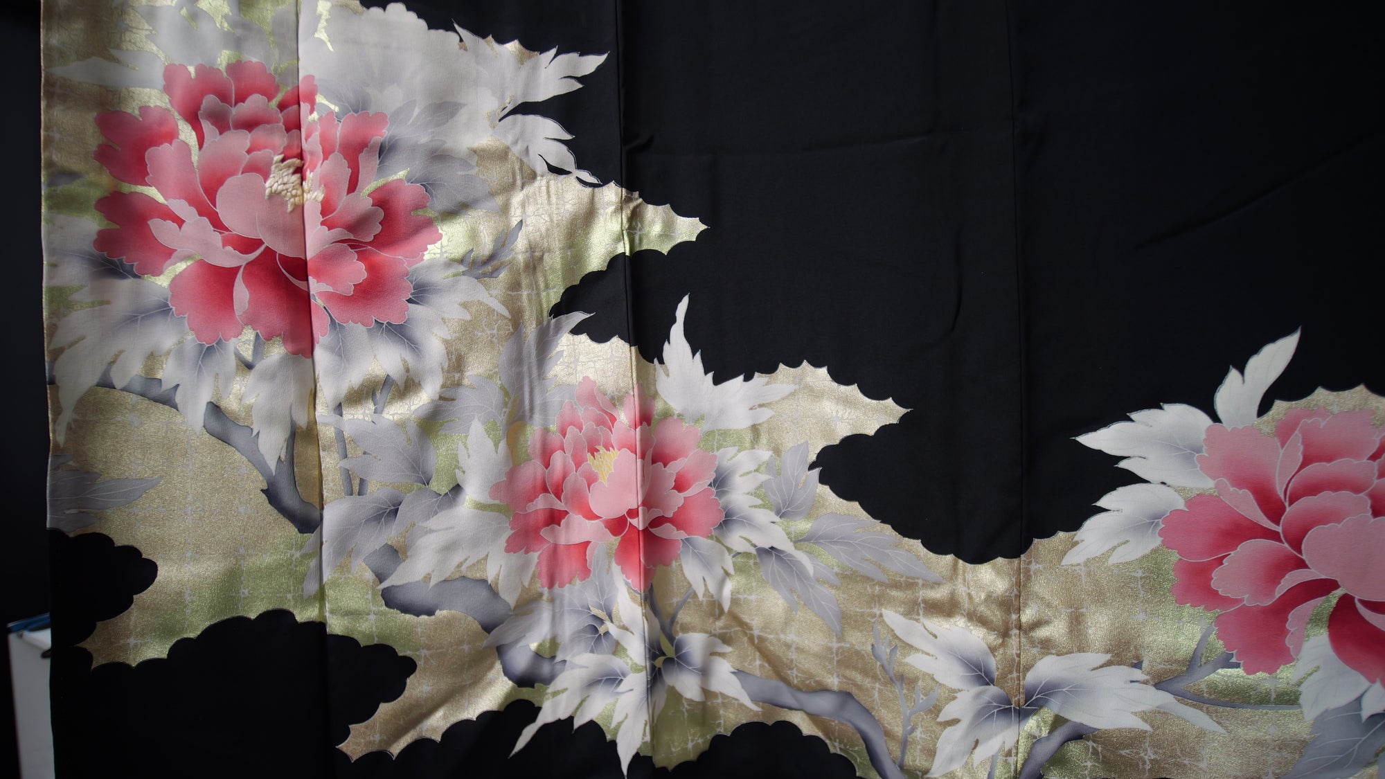 NALB (No Art Left Behind) Fabric: Black Big Flowers MA01-03