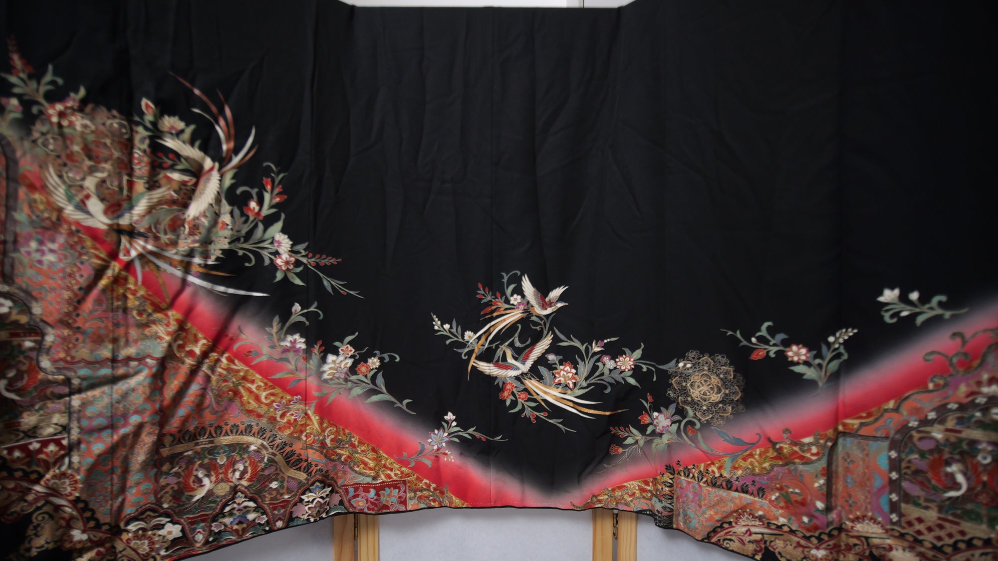 Premium Fabric: Black Red Birds | MA01-06