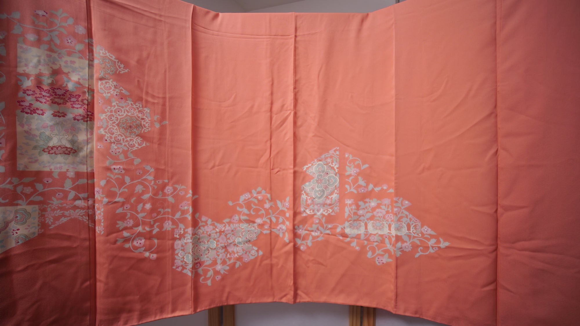 NALB - No Art Left Behind Fabric: Bright MA08-04