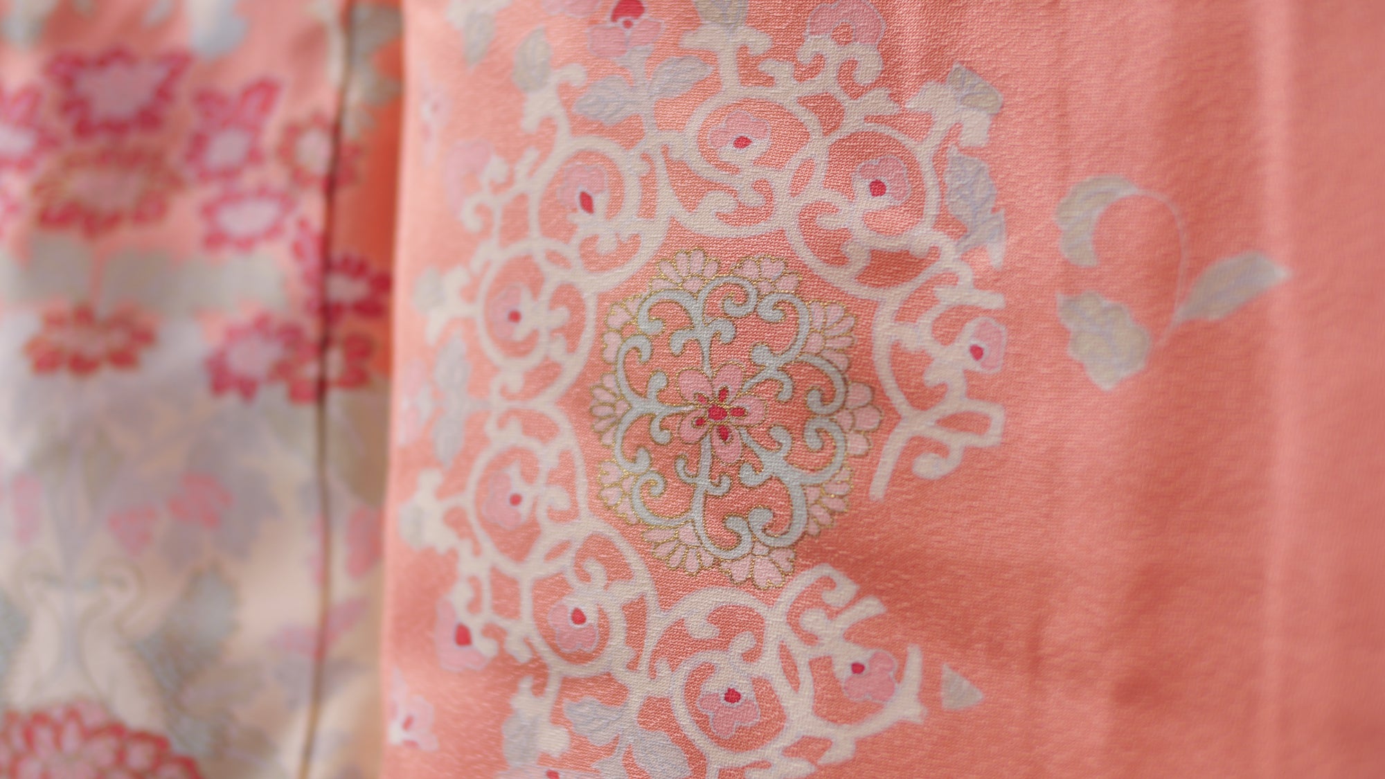 NALB - No Art Left Behind Fabric: Bright MA08-04