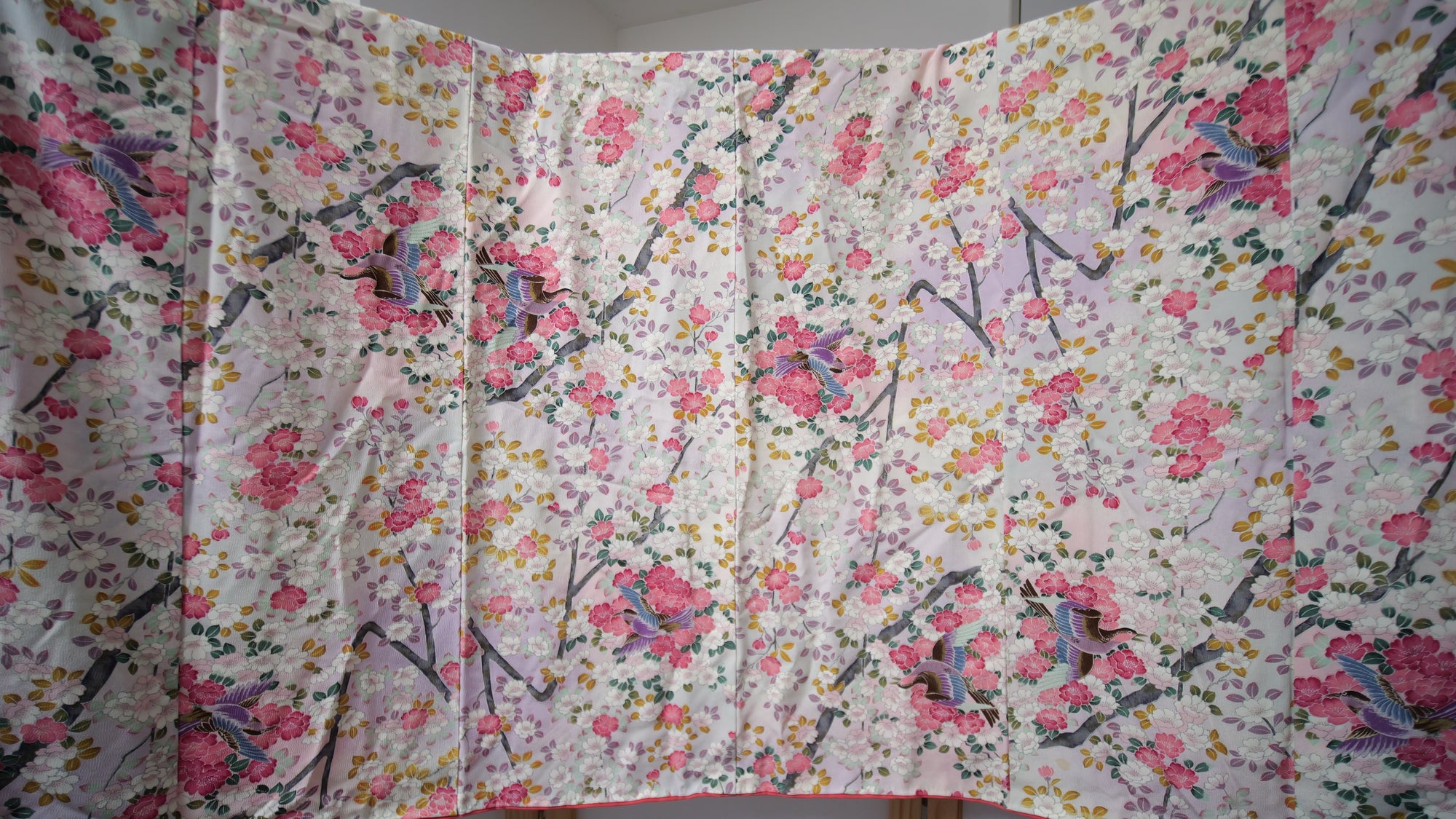 NALB - No Art Left Behind Fabric: Pinkish Floral MA08-07