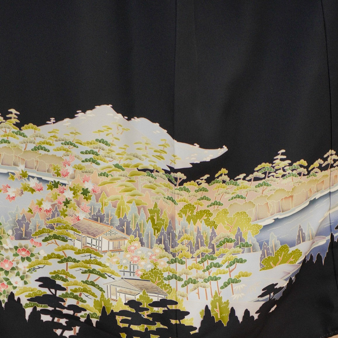 Chiku Fabric: 0911_03 | Golden Sanctuary