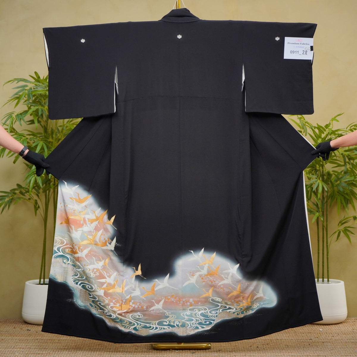Chiku Fabric: 0911_28 | Swirls and Birds