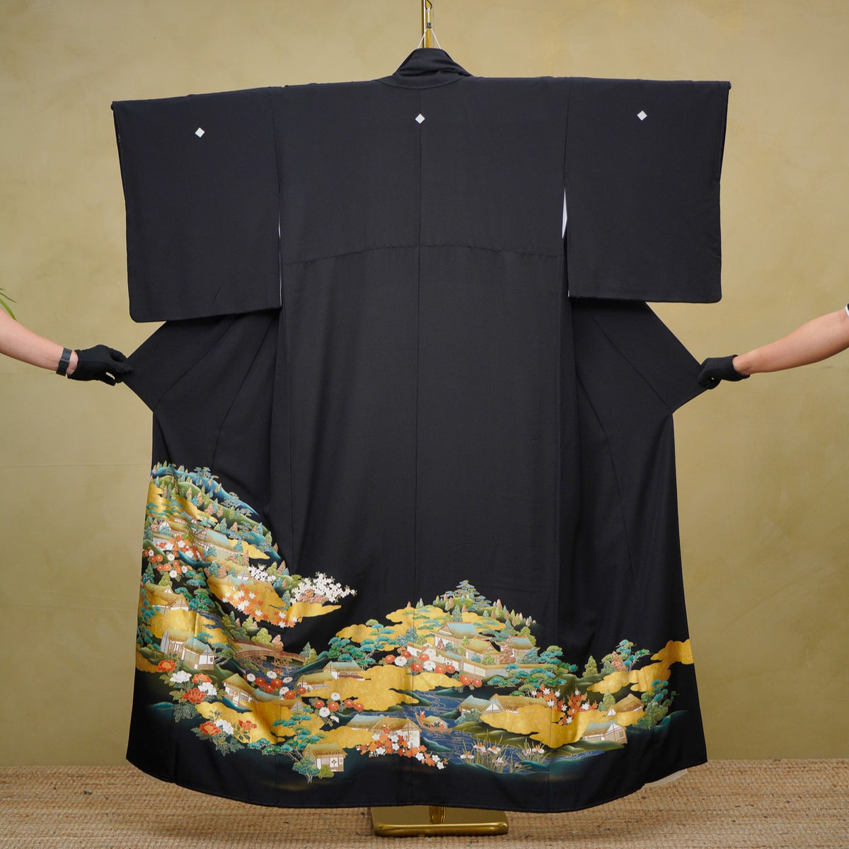 Chiku Fabric: 0911_32 | Vibrant Village
