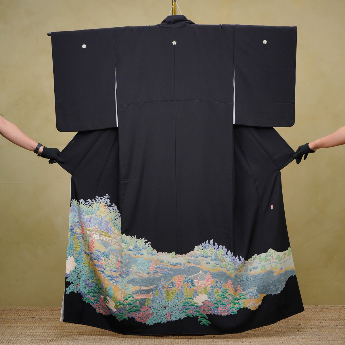Chiku Fabric: 0911_41 | Quiet Hillside