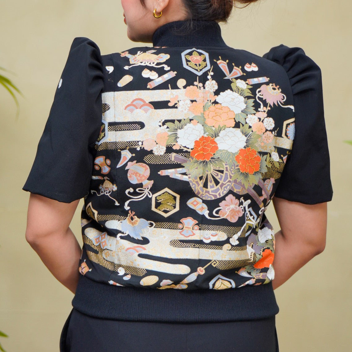 Premium On-hand item: Black Filipiniana Bomber Jacket | Medium | FBJ8666M -O