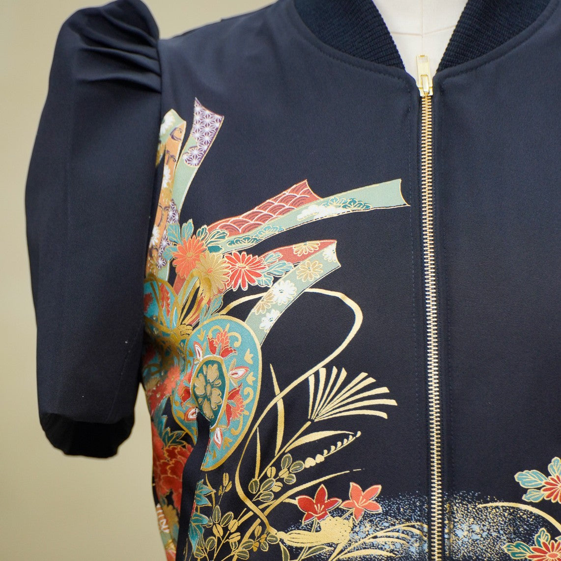 Premium On-hand item: Black Filipiniana Bomber Jacket | Medium | FBJ8665M -O