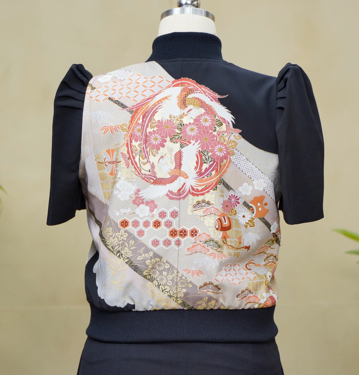 Premium On-hand item: Black Filipiniana Bomber Jacket | Medium | FBJ8650M -O