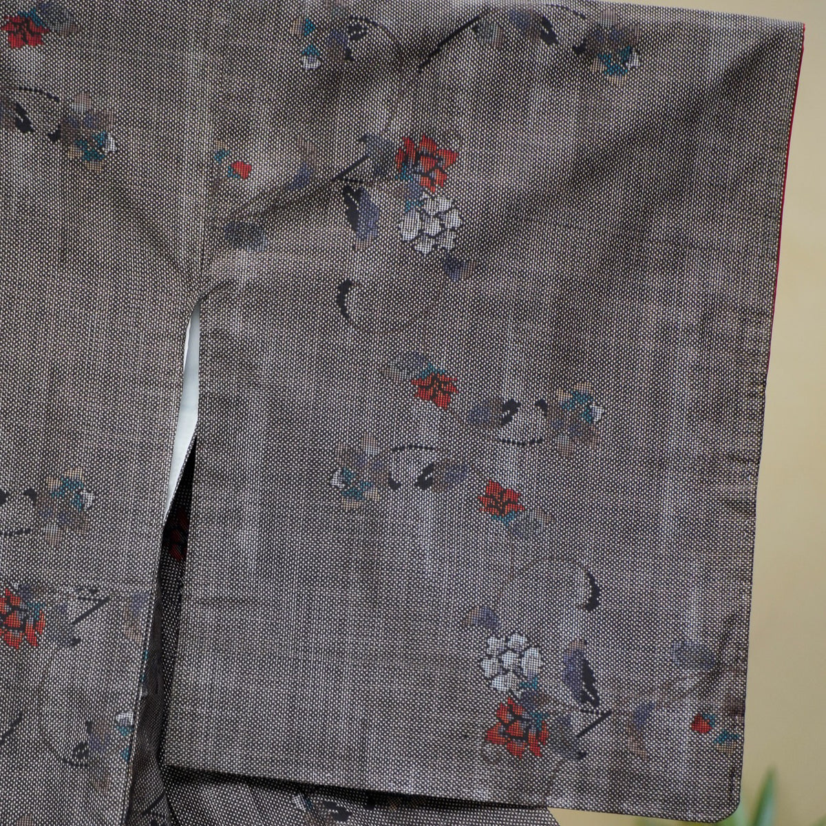 [Certificate] Premium Oshima Fabric: 0923_03 | Branches of Flowers