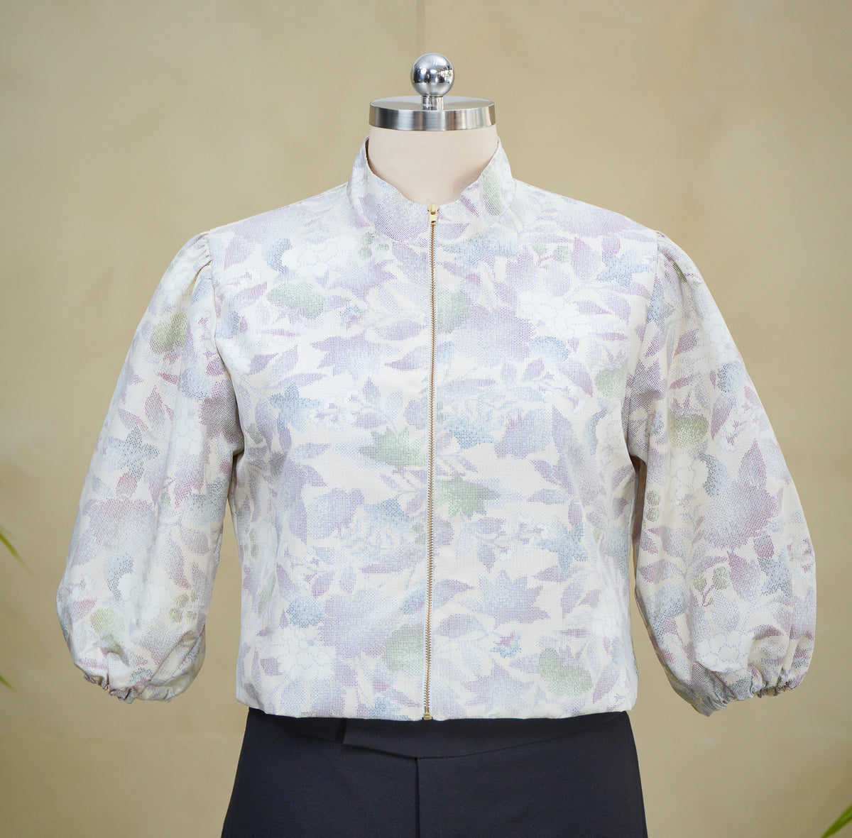 Premium On-hand item: Cream Puff Jacket | PJ8384M XLB