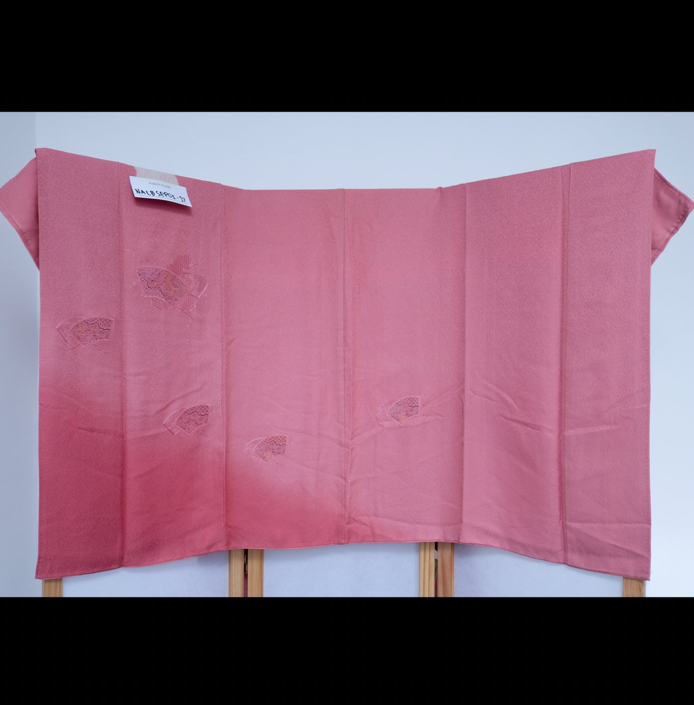 NALB Fabric: NALBSEP01-17